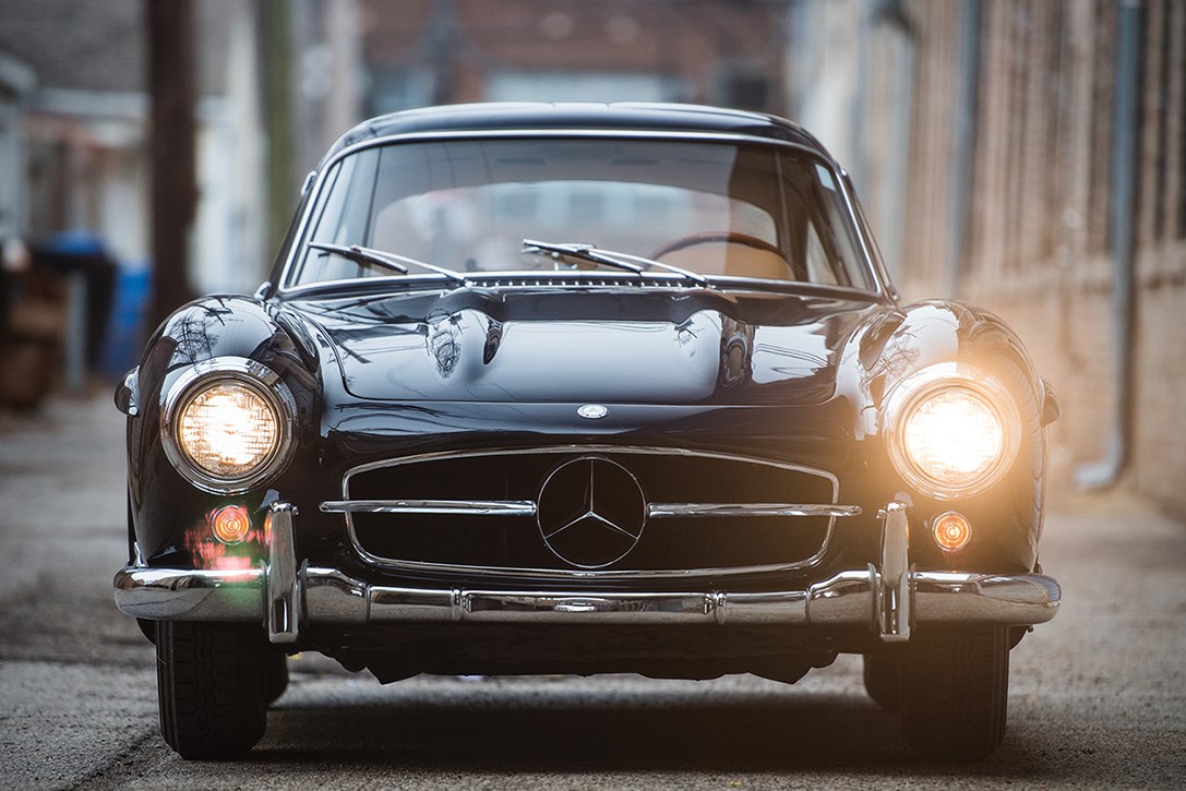 1954-Mercedes-Benz-300-SL-Gullwing-03.jpg