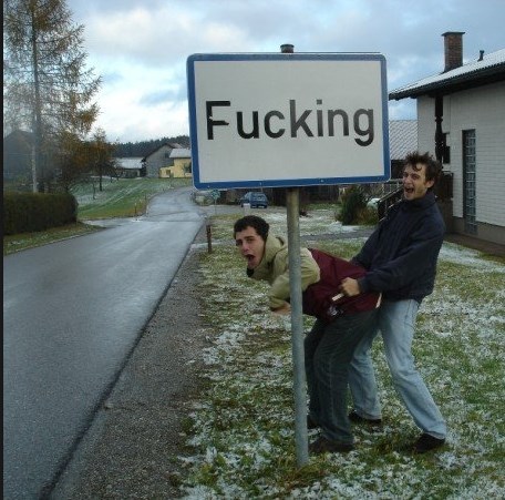 Sjecate li se onog austrijskog mjesta, desetak slicica prije