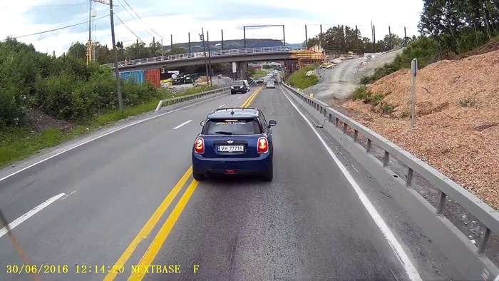 VIDEO Namjerno je izazvao sudar, ali nije znao da vozač kamiona ima kameru!