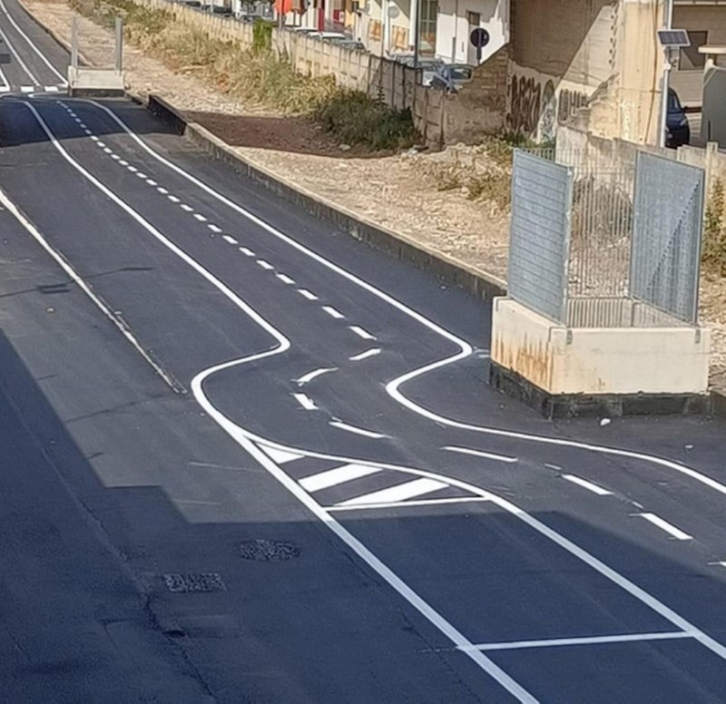 Ovo izgleda kao dizajn na dječjem crtežu