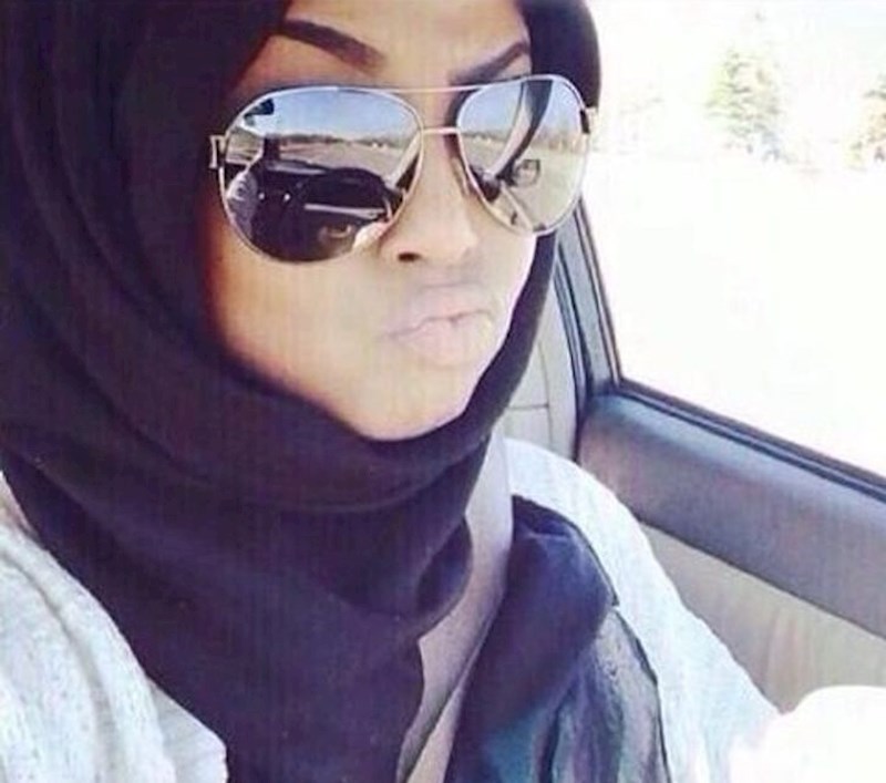 6. Objavljeno uz opis "zapela u gužvi"...