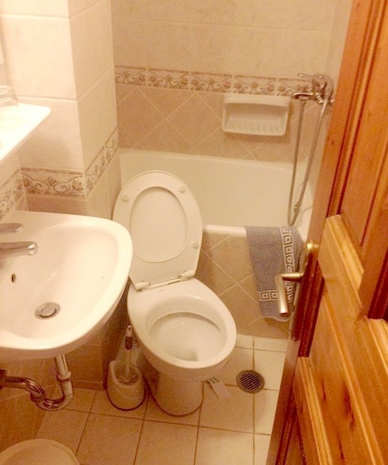 10. Ne baš praktičan raspored