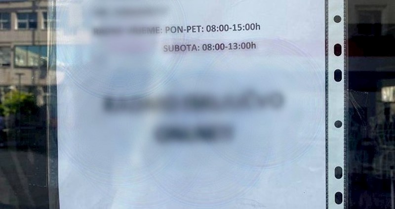 Netko je na Fejsu podijelio urnebesnu obavijest stavljenu na vrata, morate pogledati