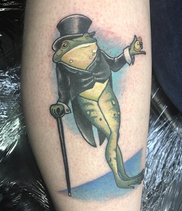 1. "Moja prva tetovaža nastala je zbog nadimka koji mi je dala supruga - "gospodin žabac", zbog mojeg velikog trbuha i mršavih nogu"