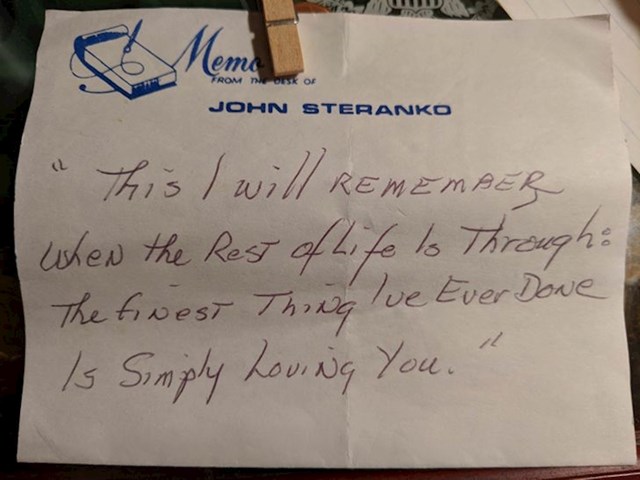 Unuka je podijelila posljednju poruku koju je njezin djed napisao baki prije nego je preminuo