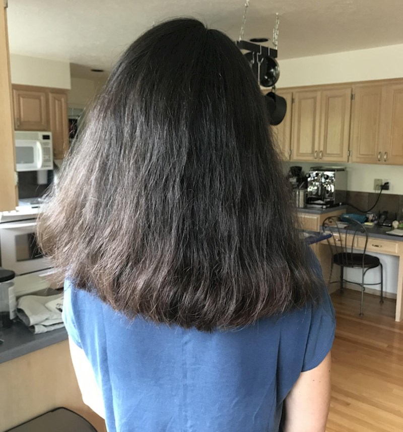 3. Osim što su odrezali više kose nego je tražila, još su joj i ostavili sve neravno...