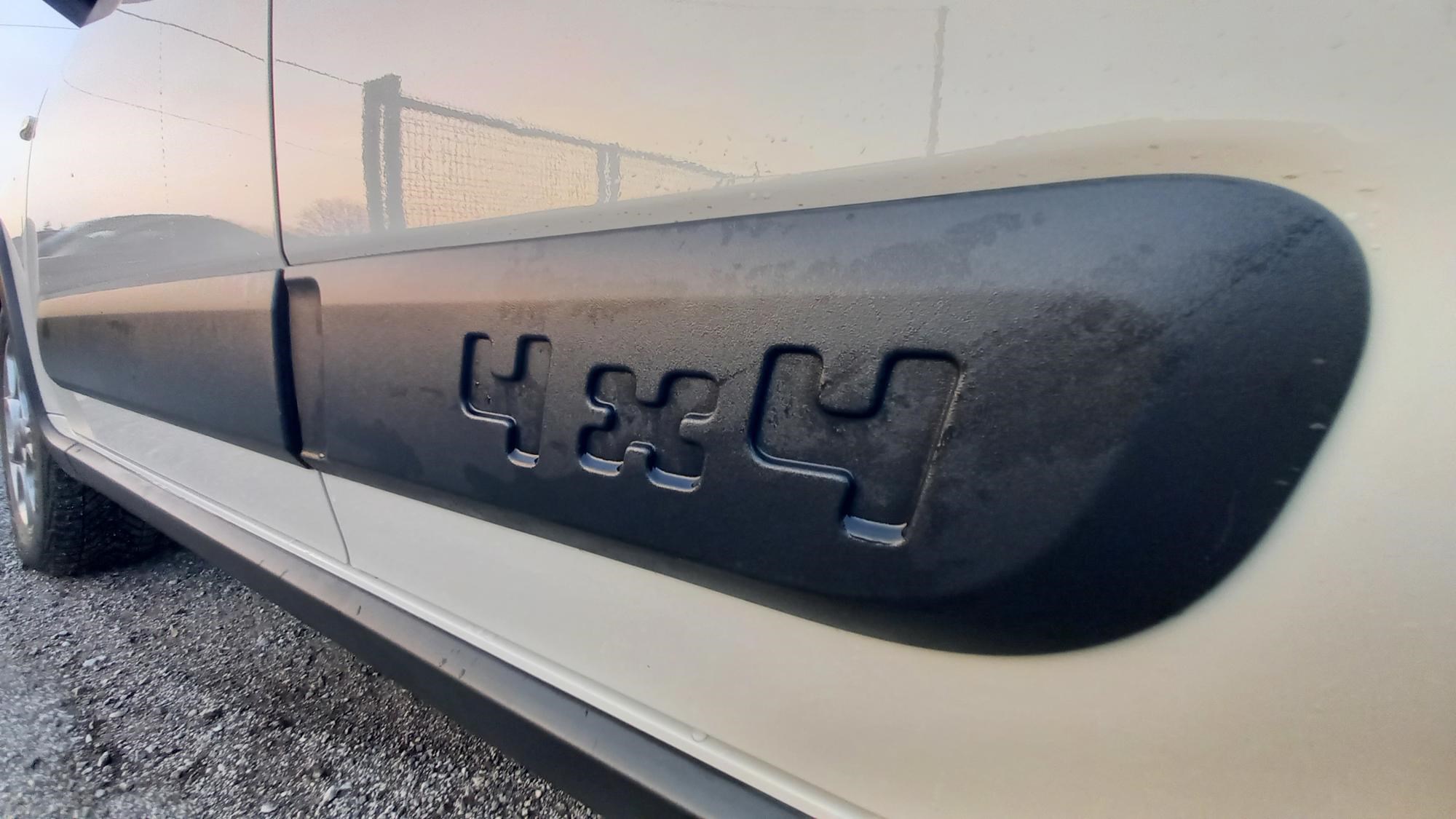 FIAT PANDA 4 X 4 ☆ŠPERA☆KUKA☆ AUTO KLIMA☆ALU☆82.000 KM☆NAPRAVLJEN VELIKI SERVIS☆1.VLASNIK☆TOP STANJE