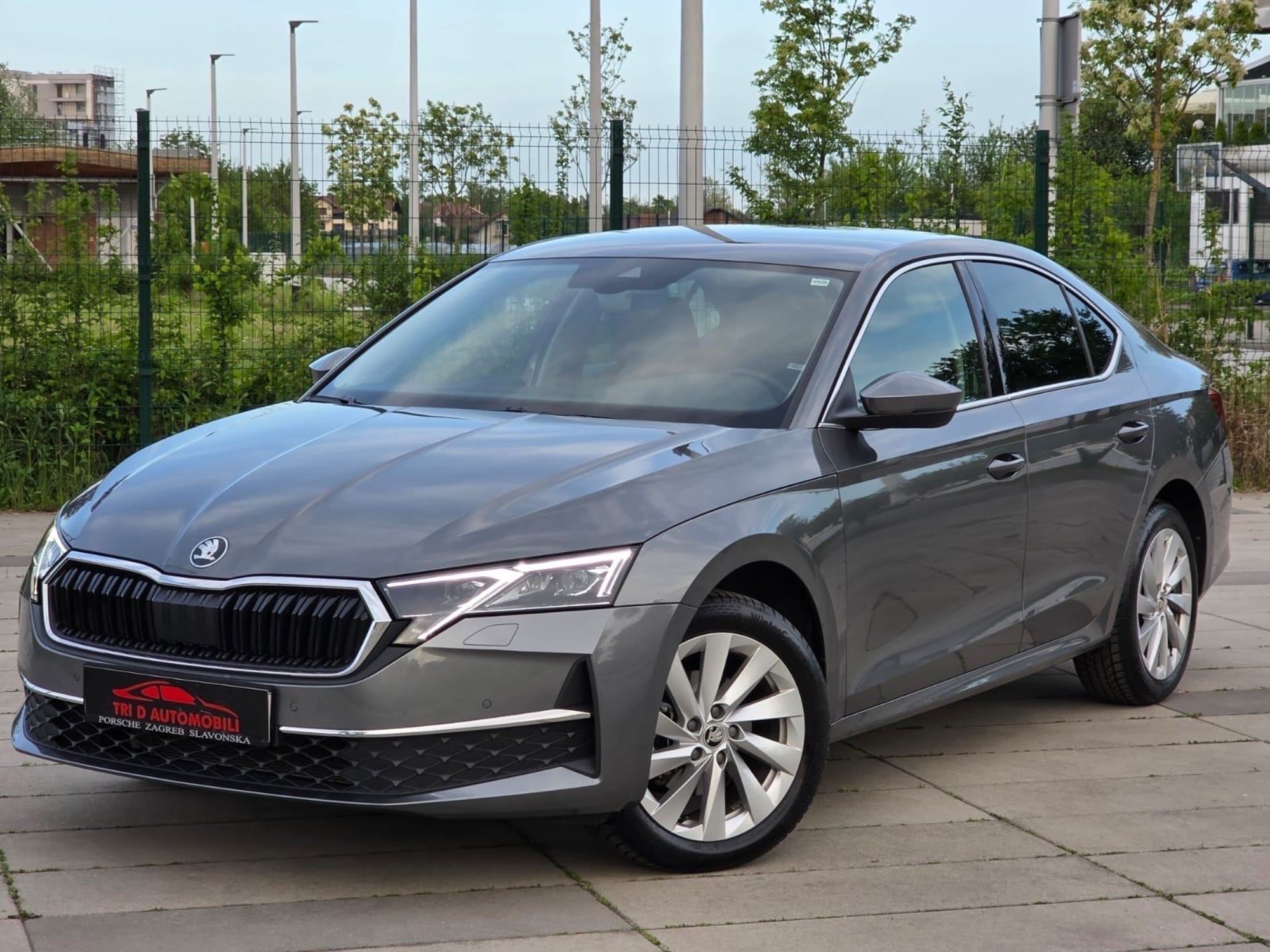 Škoda Octavia 1.5 TSI DSG+ F1 Selection MODEL 2025g SERVISNA!  KAMERA!