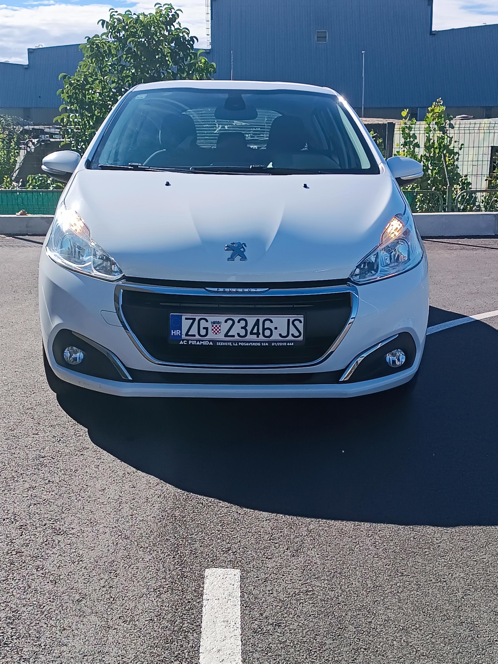 Peugeot 208 HDI 1,5, 1 vlasnik