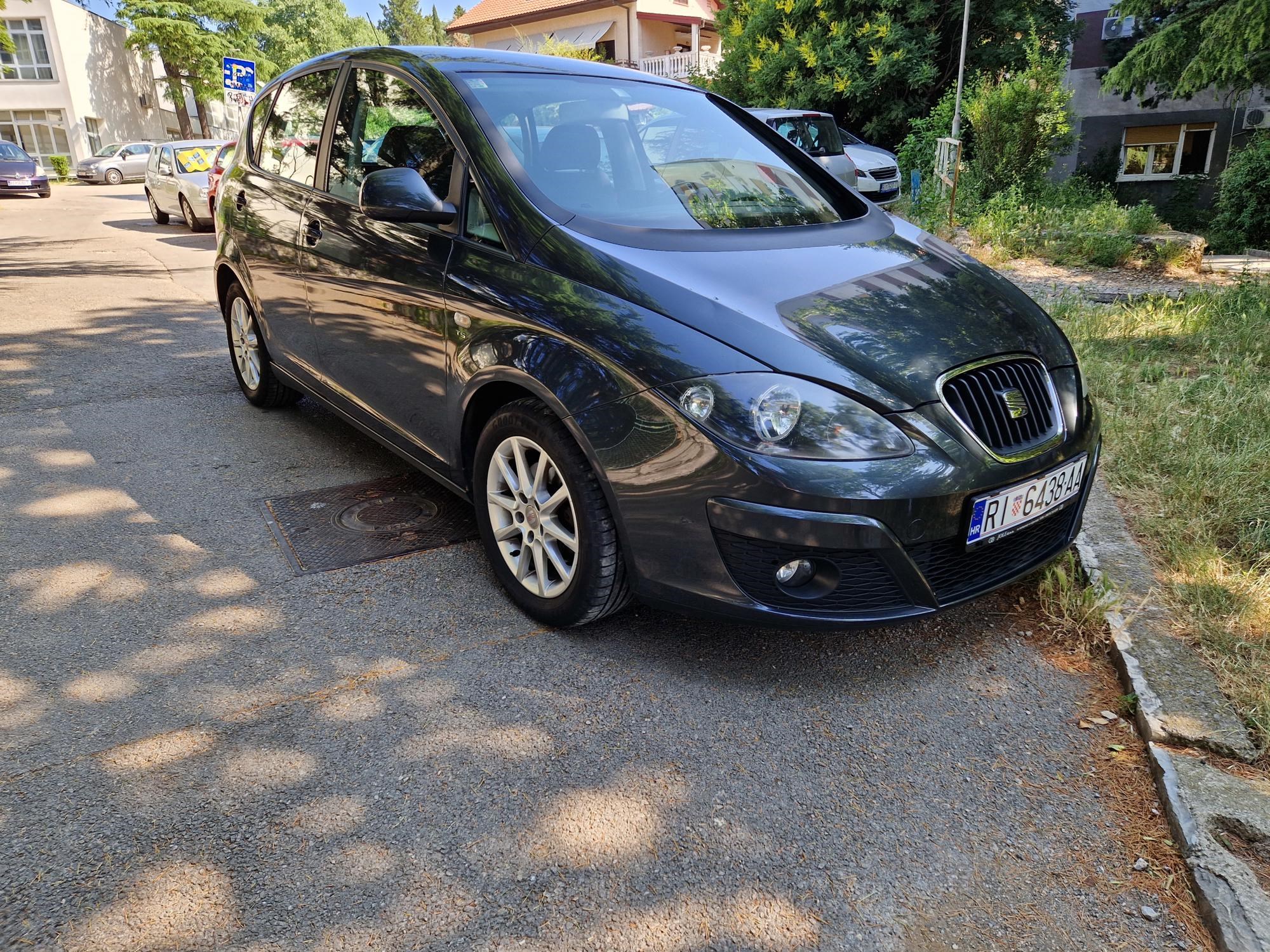 Altea 2010g 77 kw, benzinac HR auto, 2 vlasnik 139000 km  može zamjena