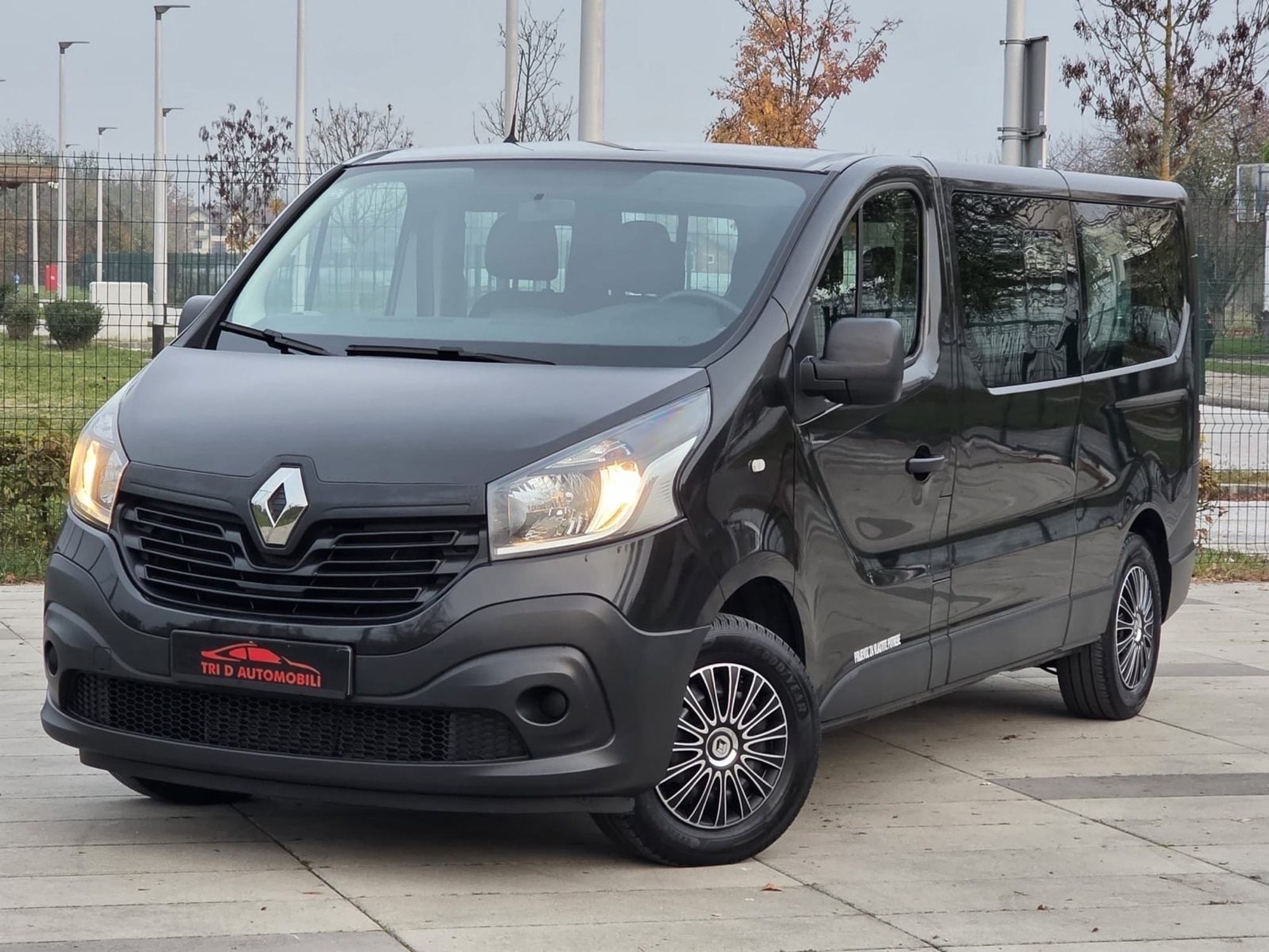 Renault Trafic 1.6 TDCI Passenger 8+1 2018g NIJE UVOZ! REG DO 12/2026g