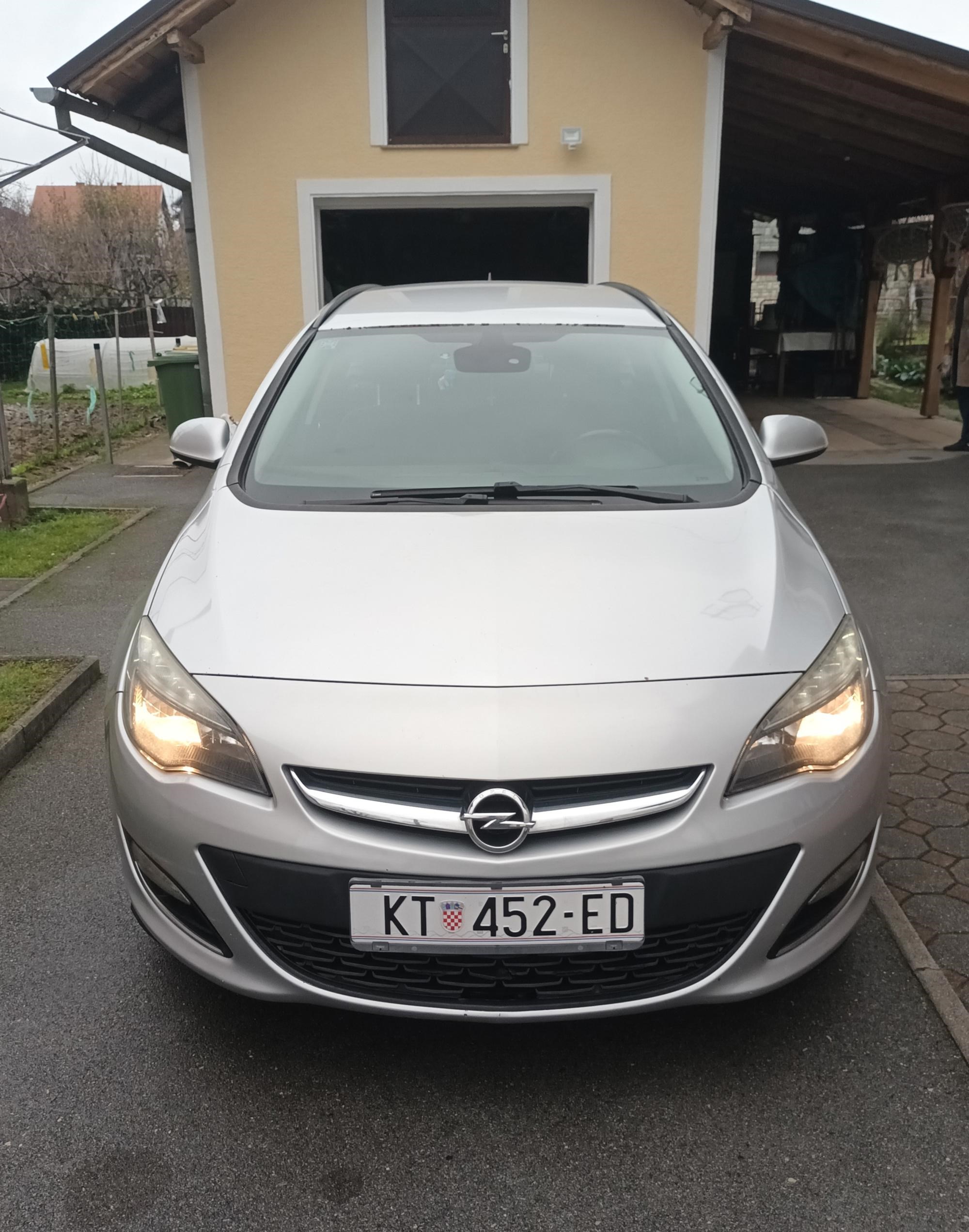 Opel Astra 