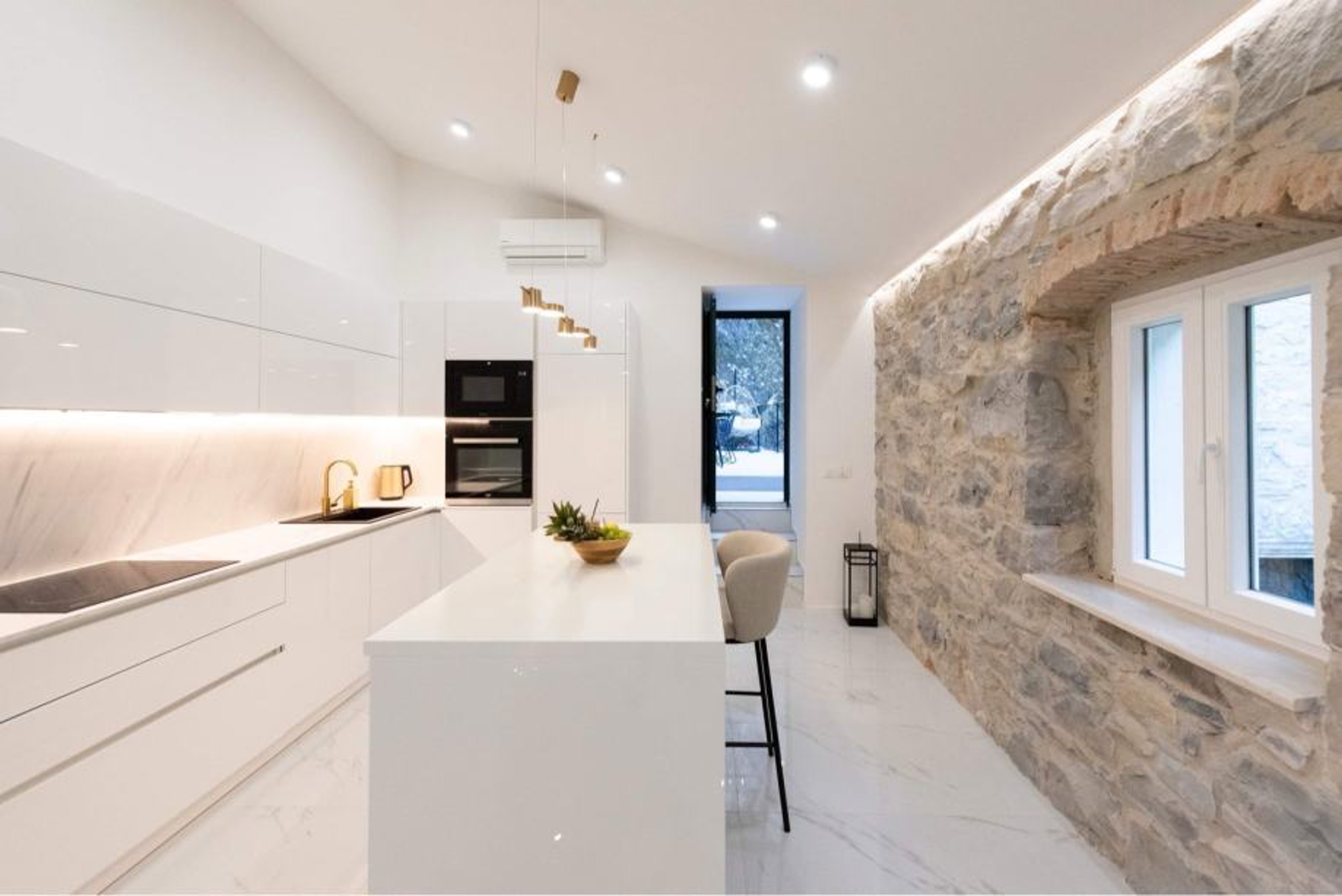 Stan u Skradinu, 130m2 plus dvorište