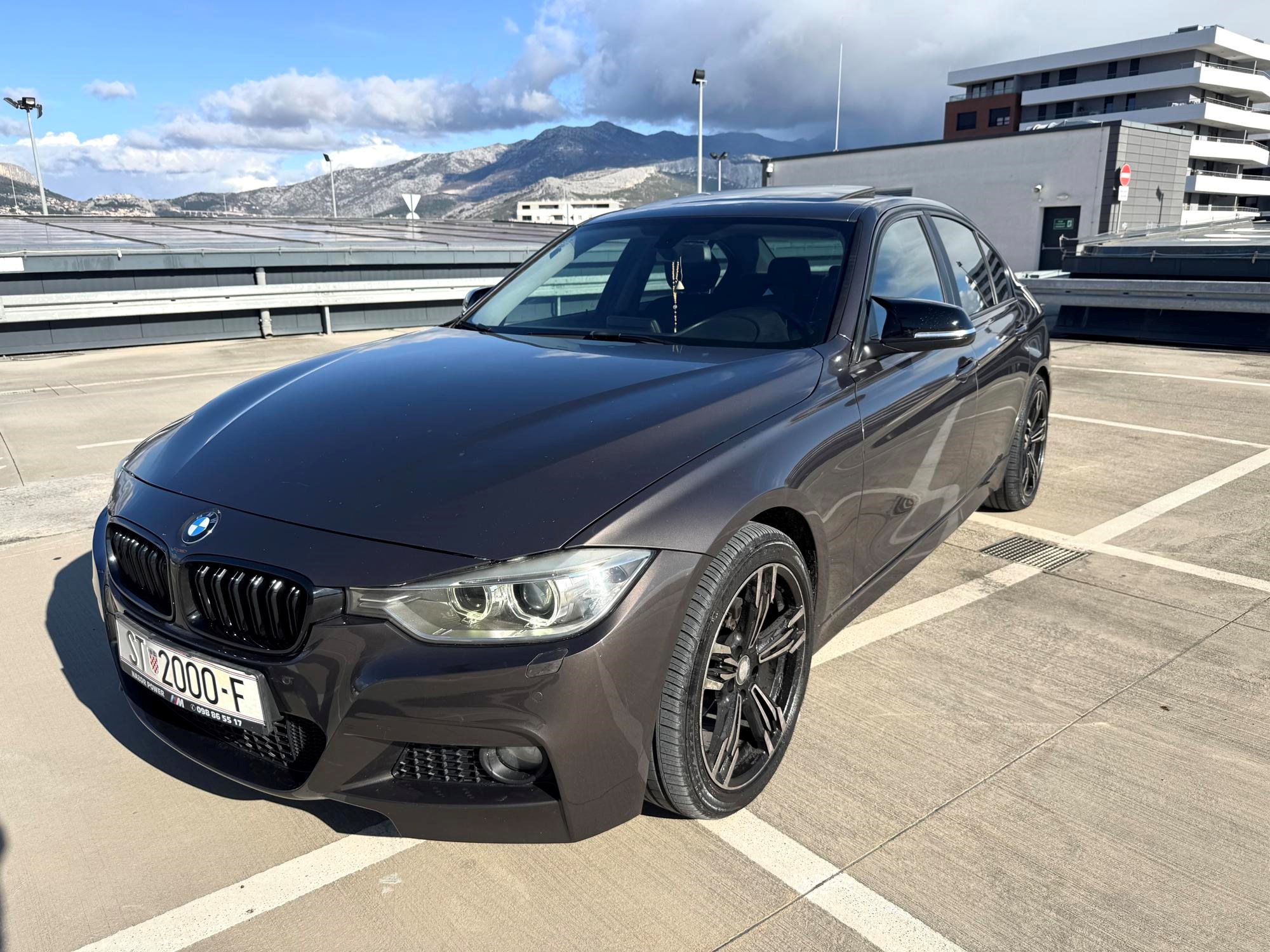 BMW F30 318D AUTOMATIK M PAKET MOGUCA ZAMJENA