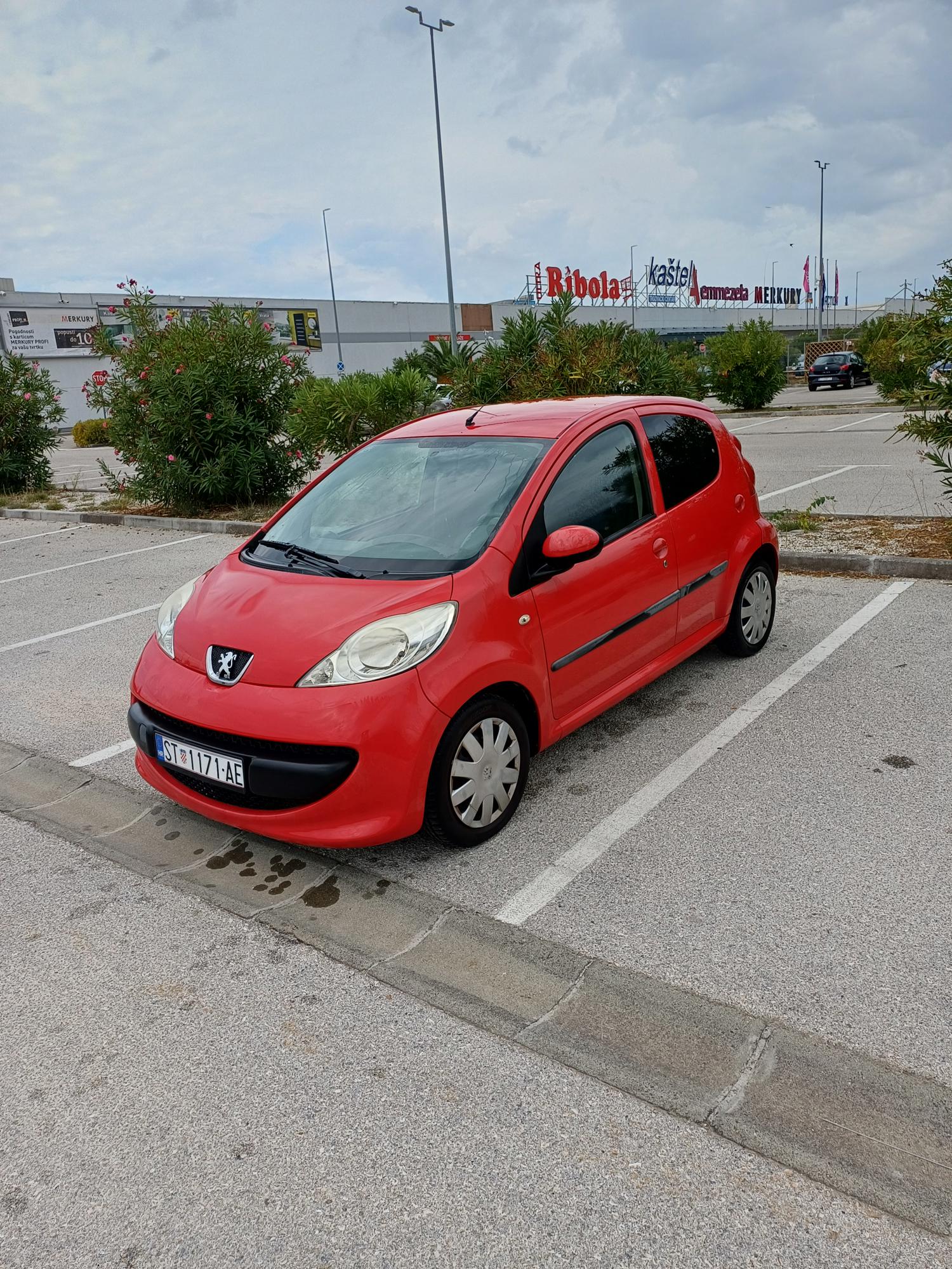 Peugeot 107 1.0i | Klima | Servo | REG 02/2027