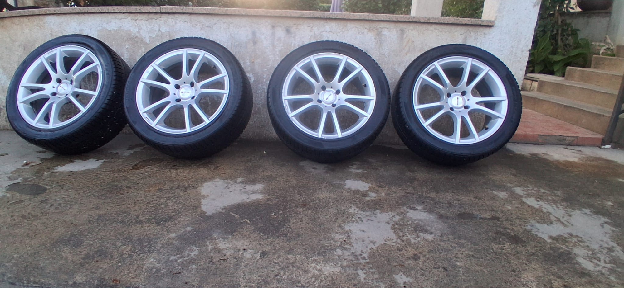 Felge sa gumama 4x 108 