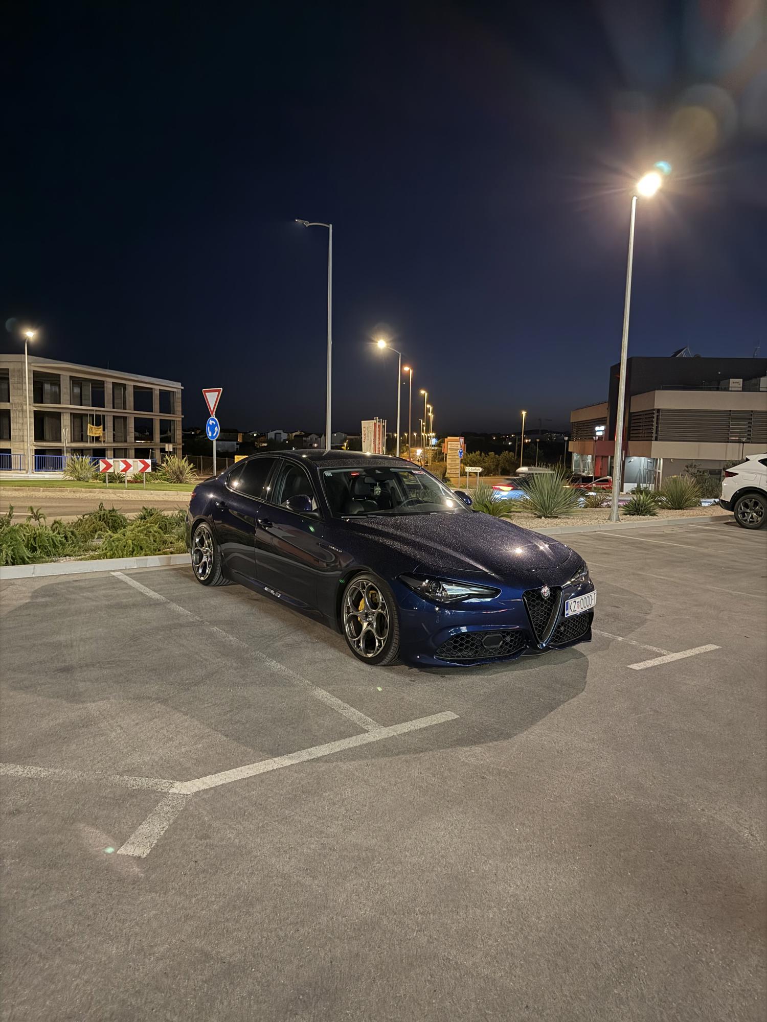ALFA ROMEO GIULIA VELOCE Q4
