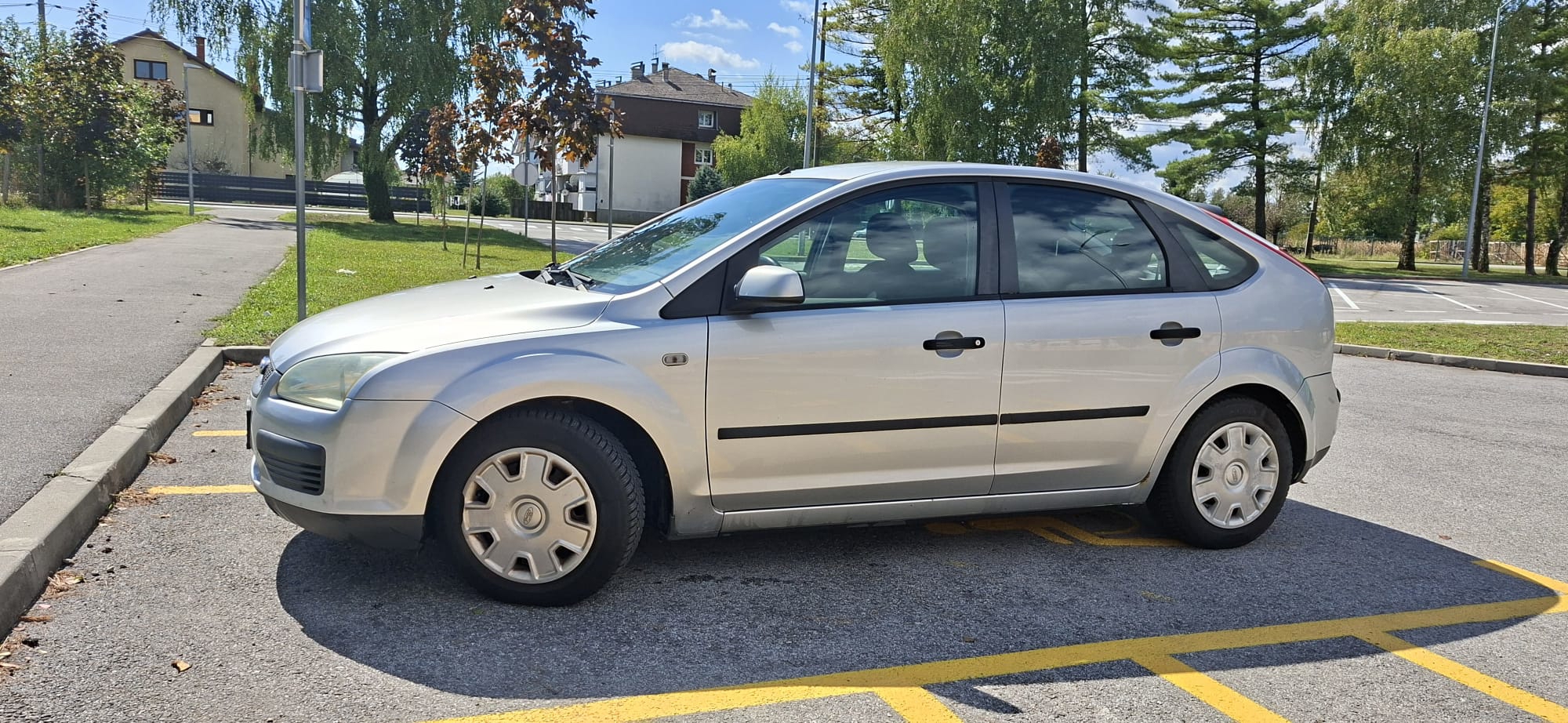 Ford Focus 1,4 ZETEC-SE