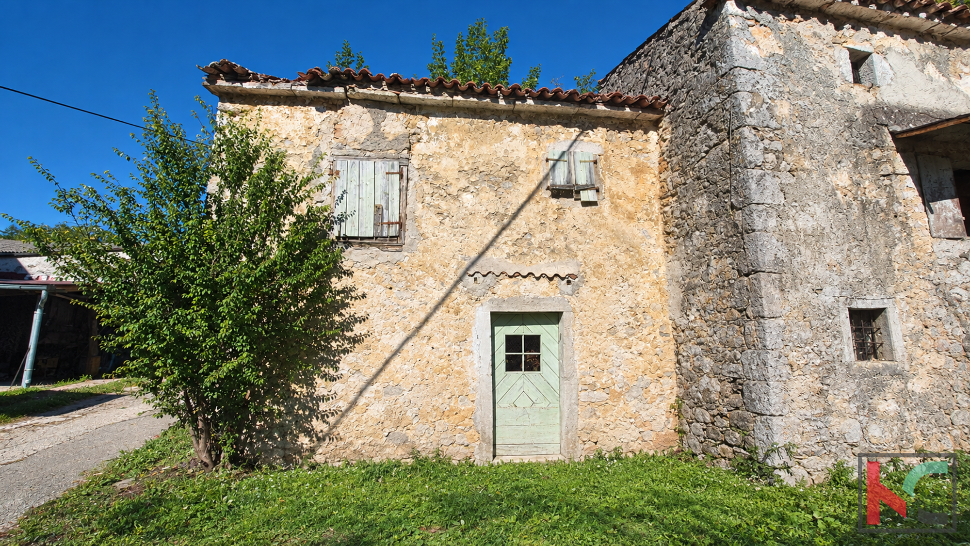 LANIŠĆE, KAMENA KUĆA I DVORIŠTE #PRODAJA