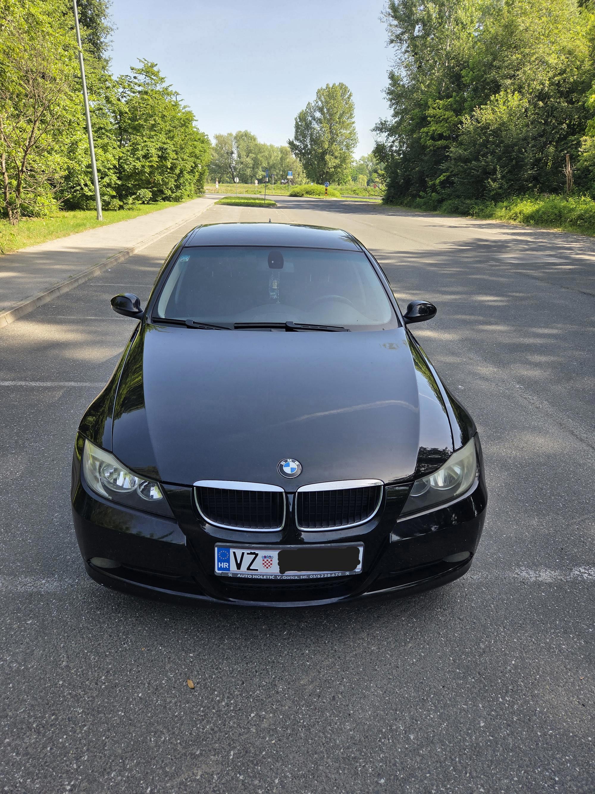 Bmw E90 318d 2008.god. 105 kw