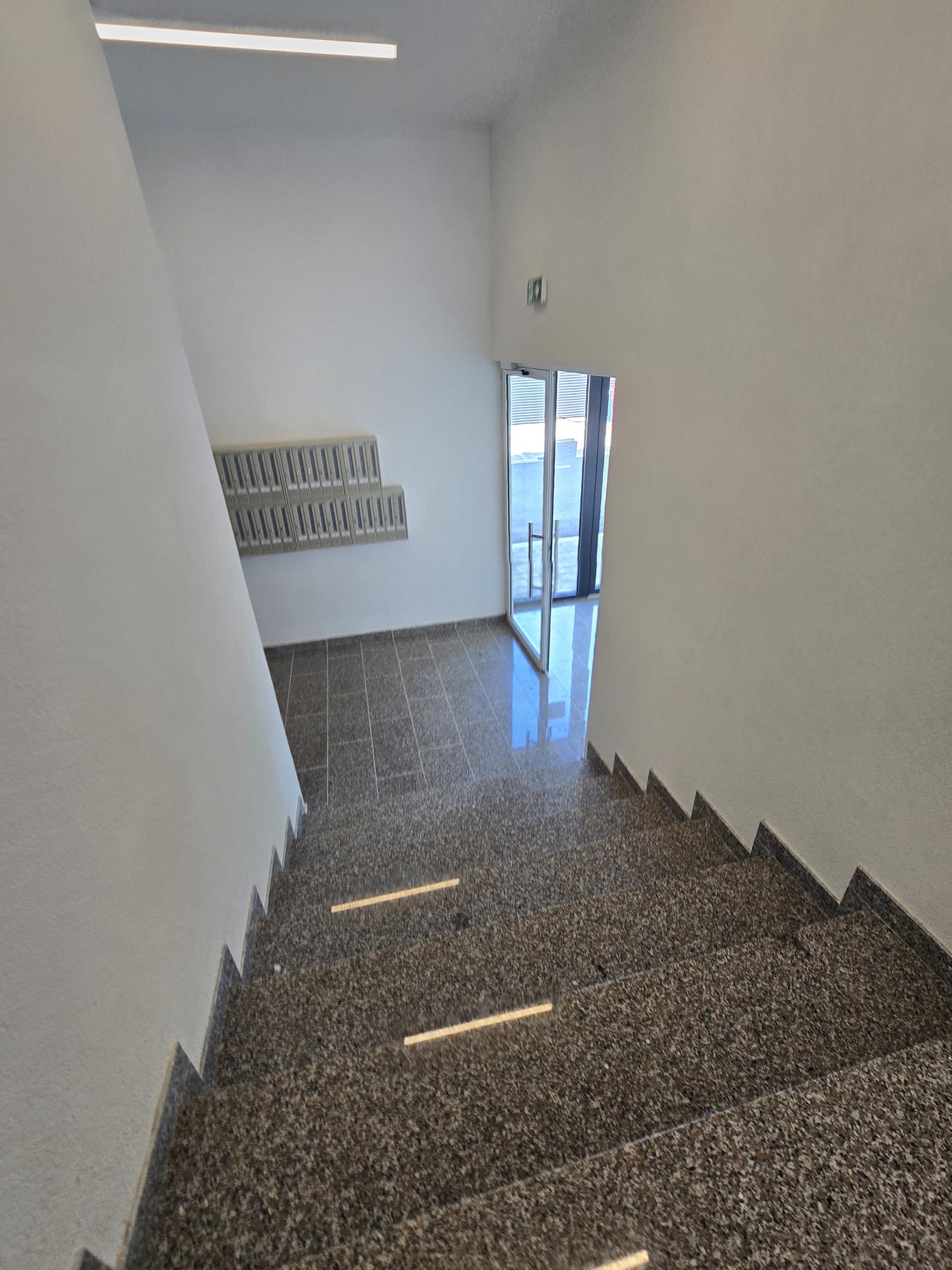 Moderni  Stan u centru Osijeka, prvi najam