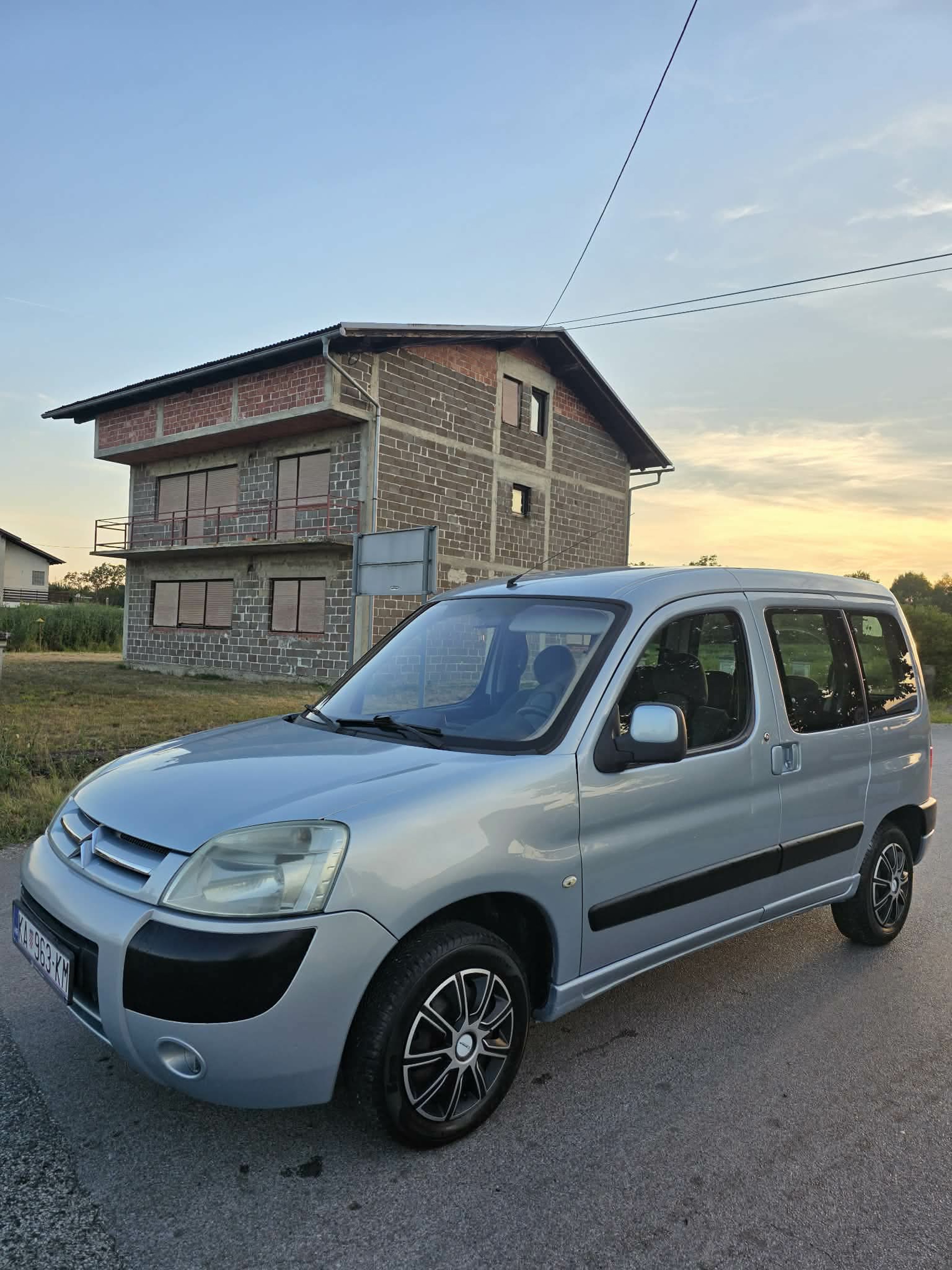 CITROEN BERLINGO  **PRVI VLASNIK** **196TKM** **2007G** **KLIMA**