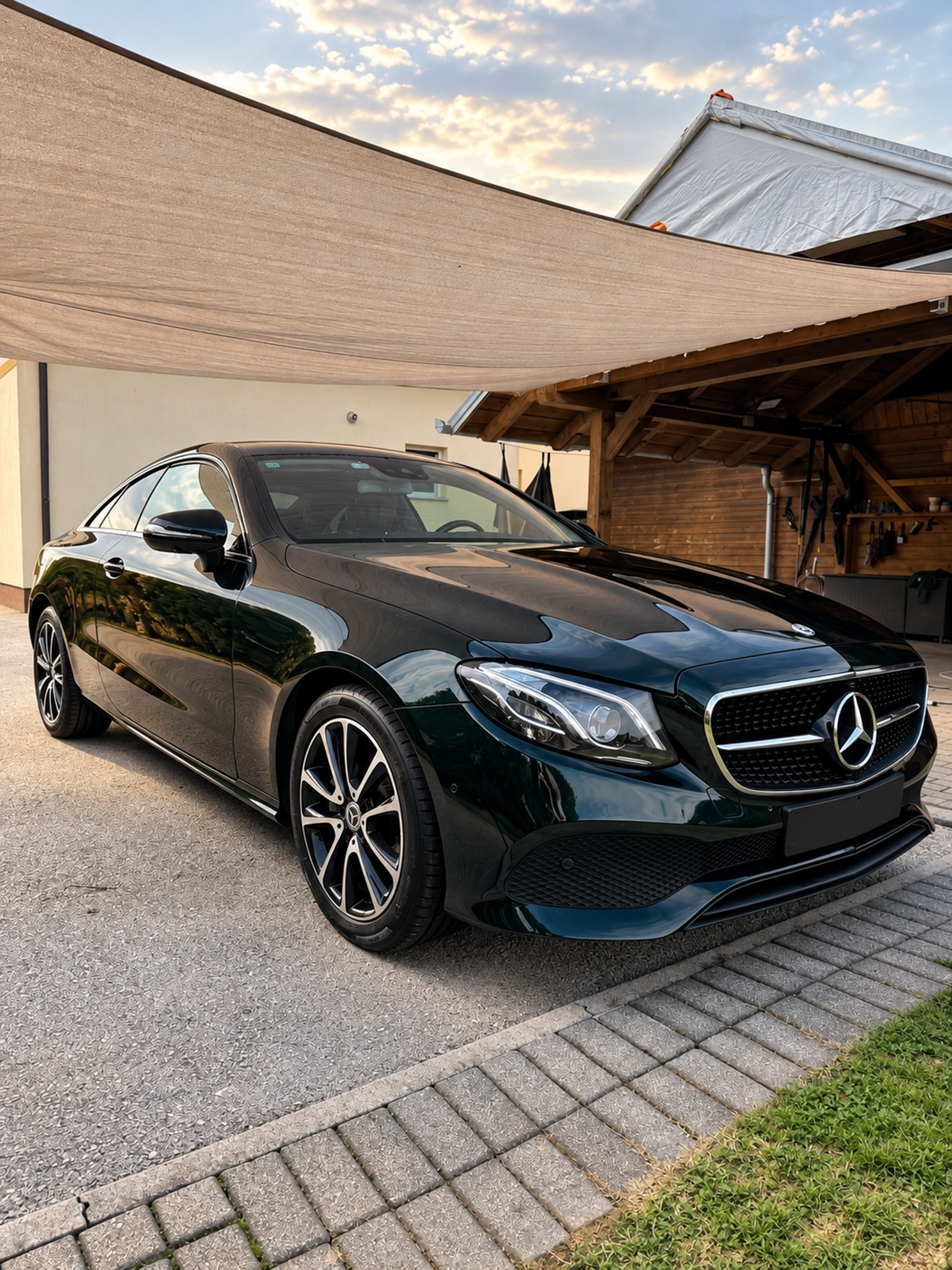Mercedes-Benz E 350 Coupé | BENZIN, 300 KS | Custom boja