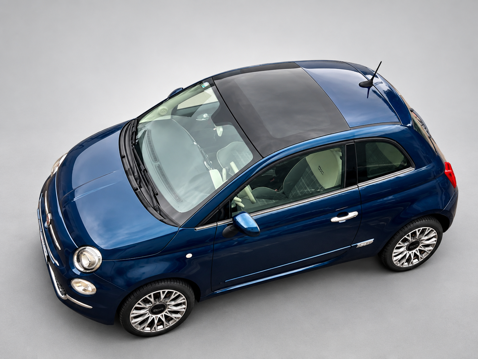 Fiat 500 1.2 8V Lounge, 2018., reg. 5/2027., HR auto, 39600km, preredovno servisiran, cijena dogovor