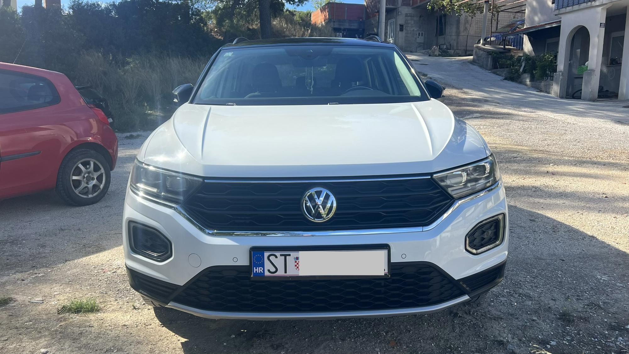 VW T - ROC 1,6 tdi Design