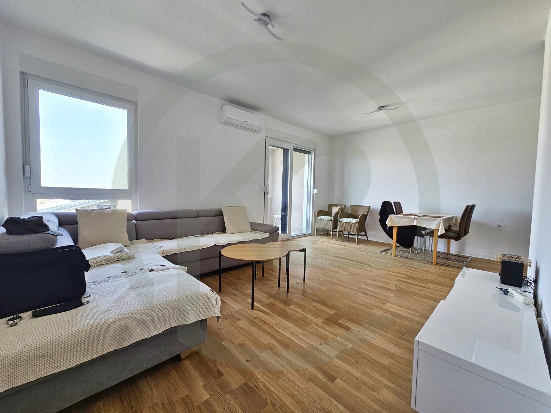 Stan: Lučko 61 m2 1S+DB Parking, lift