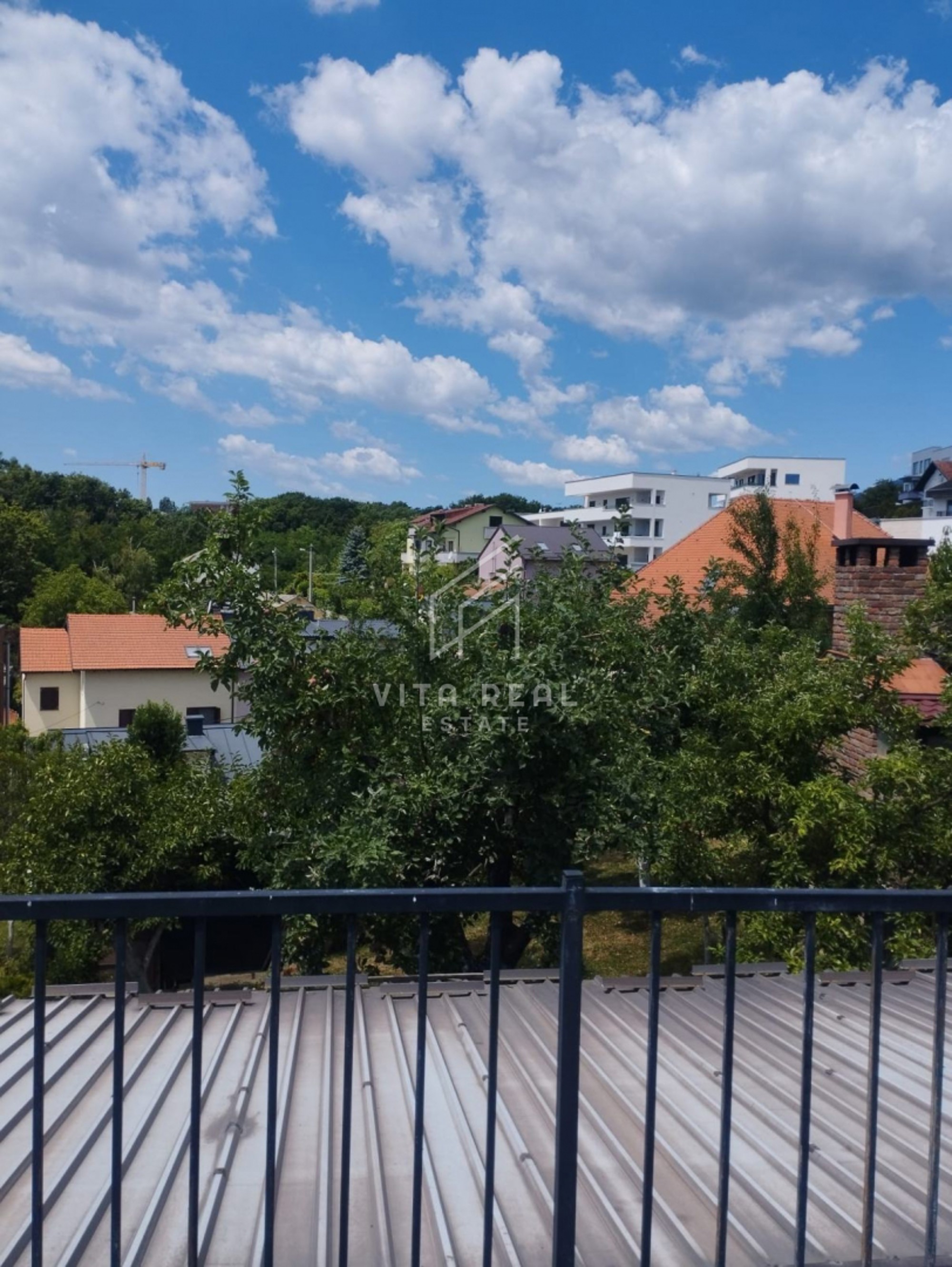 KUĆA PRIZEMNICA NA MAKSIMIRU - 120 m2