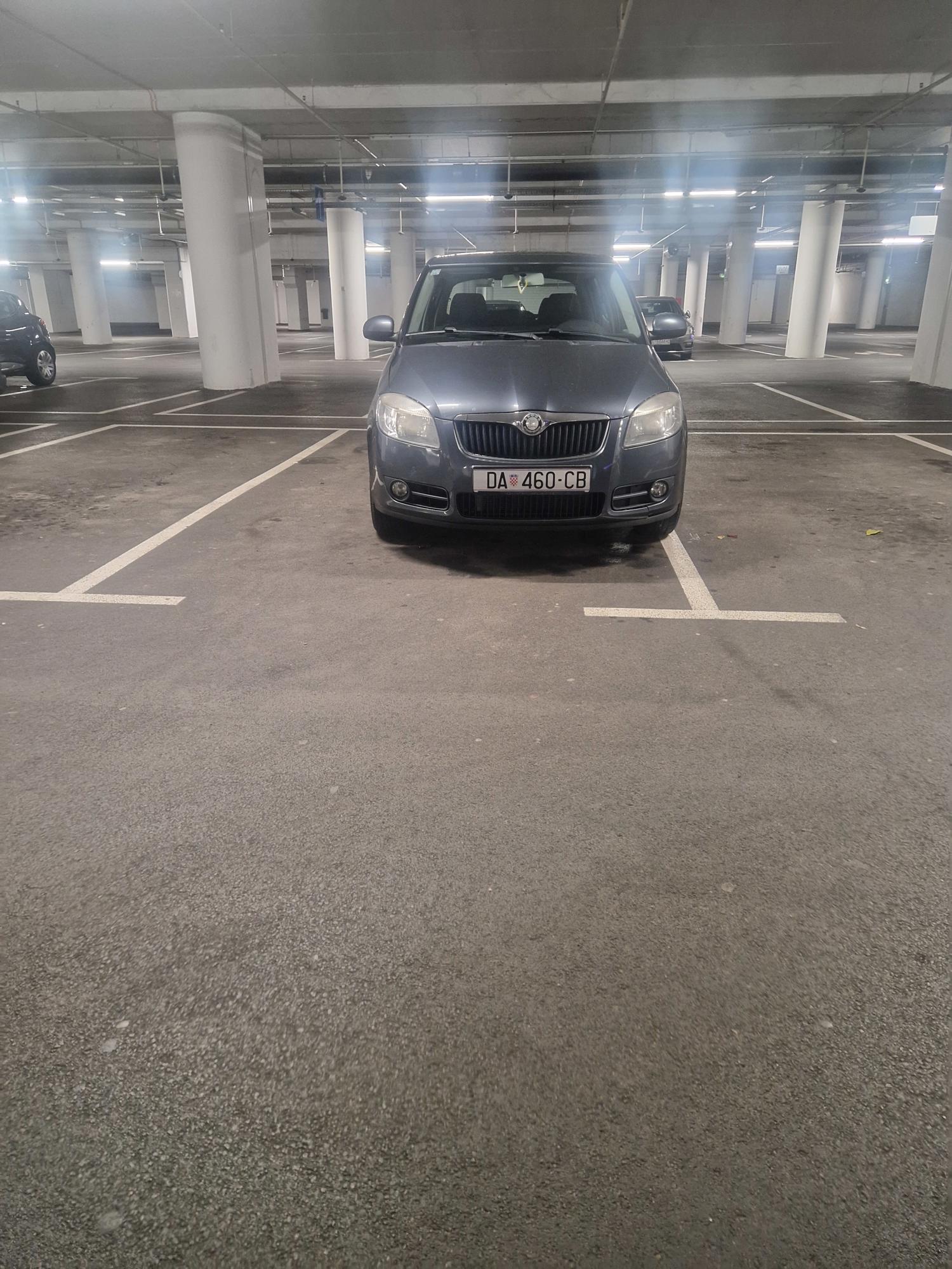 Škoda Fabija 1.4tdi 220000km klima reg 5 2027