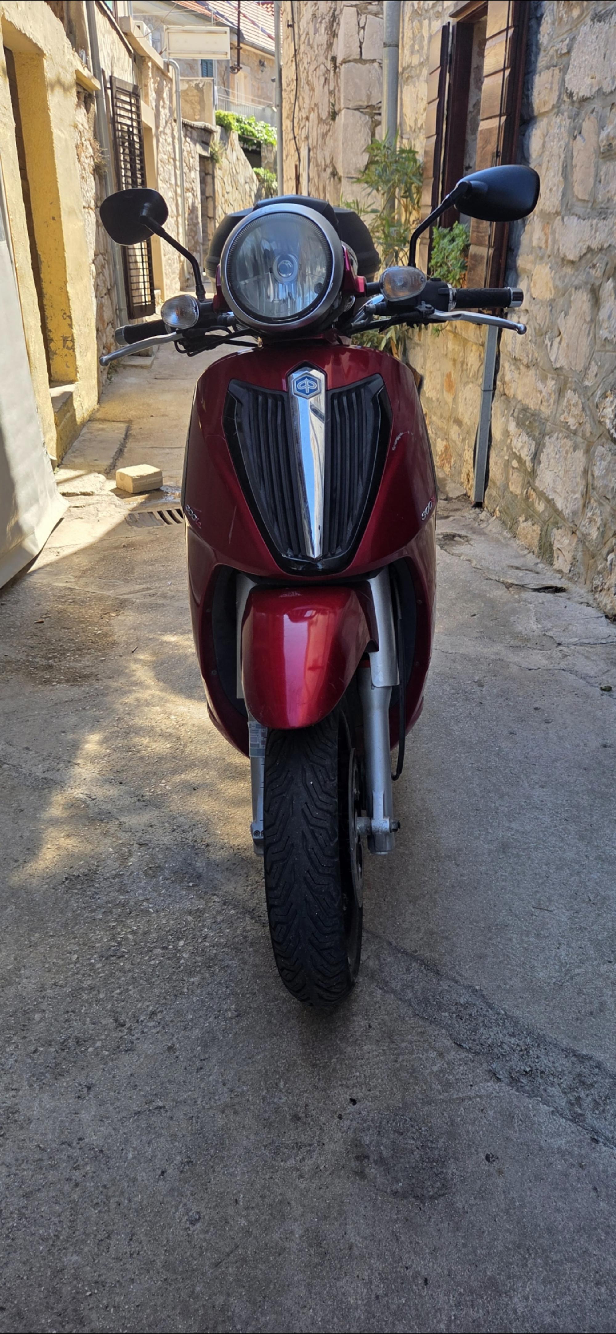 PIAGGIO CARNABY