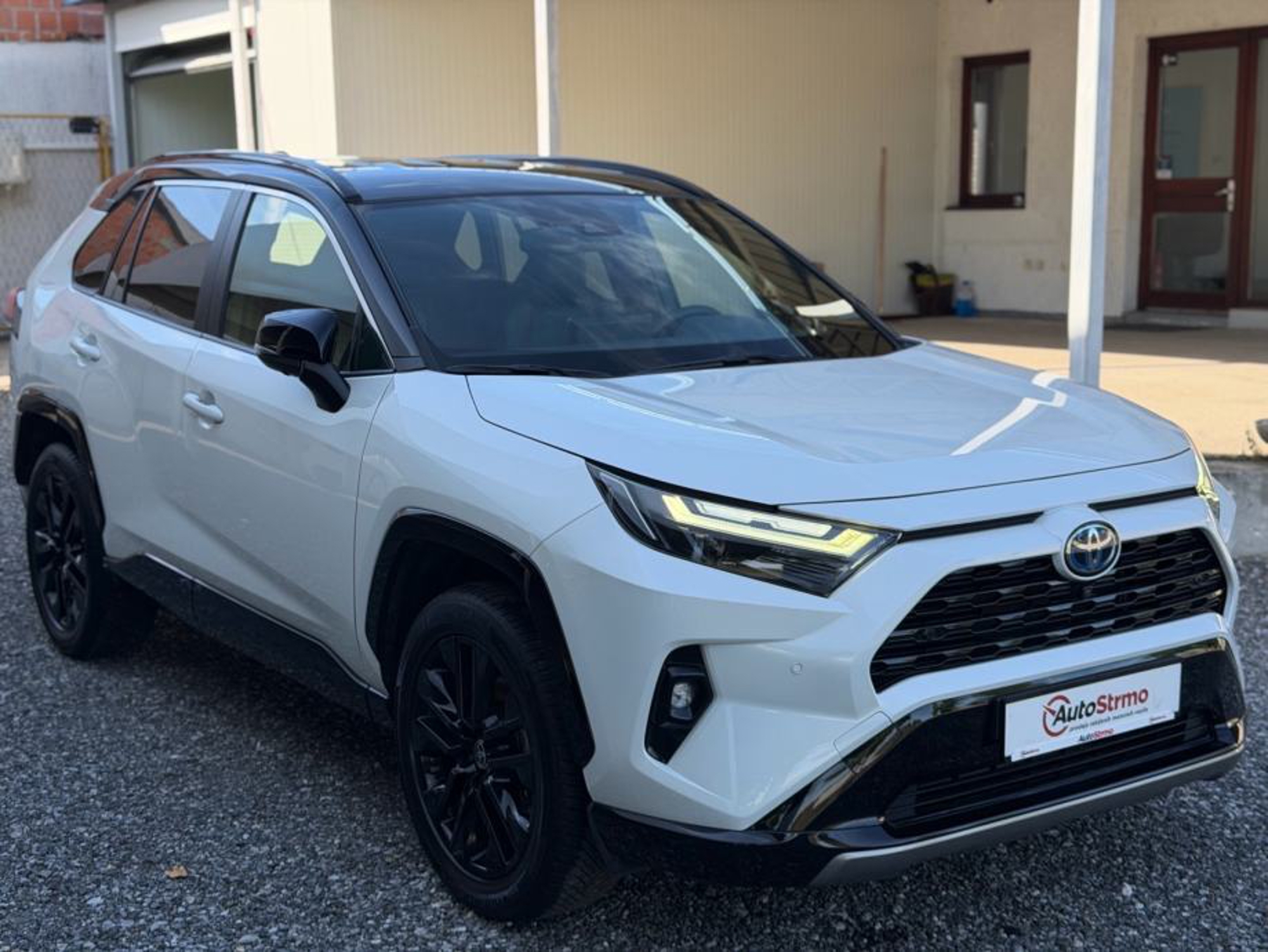 Toyota RAV4 2.5 Hybrid | REDIZAJN | Style | TOYOTA RELAX JAMSTVO