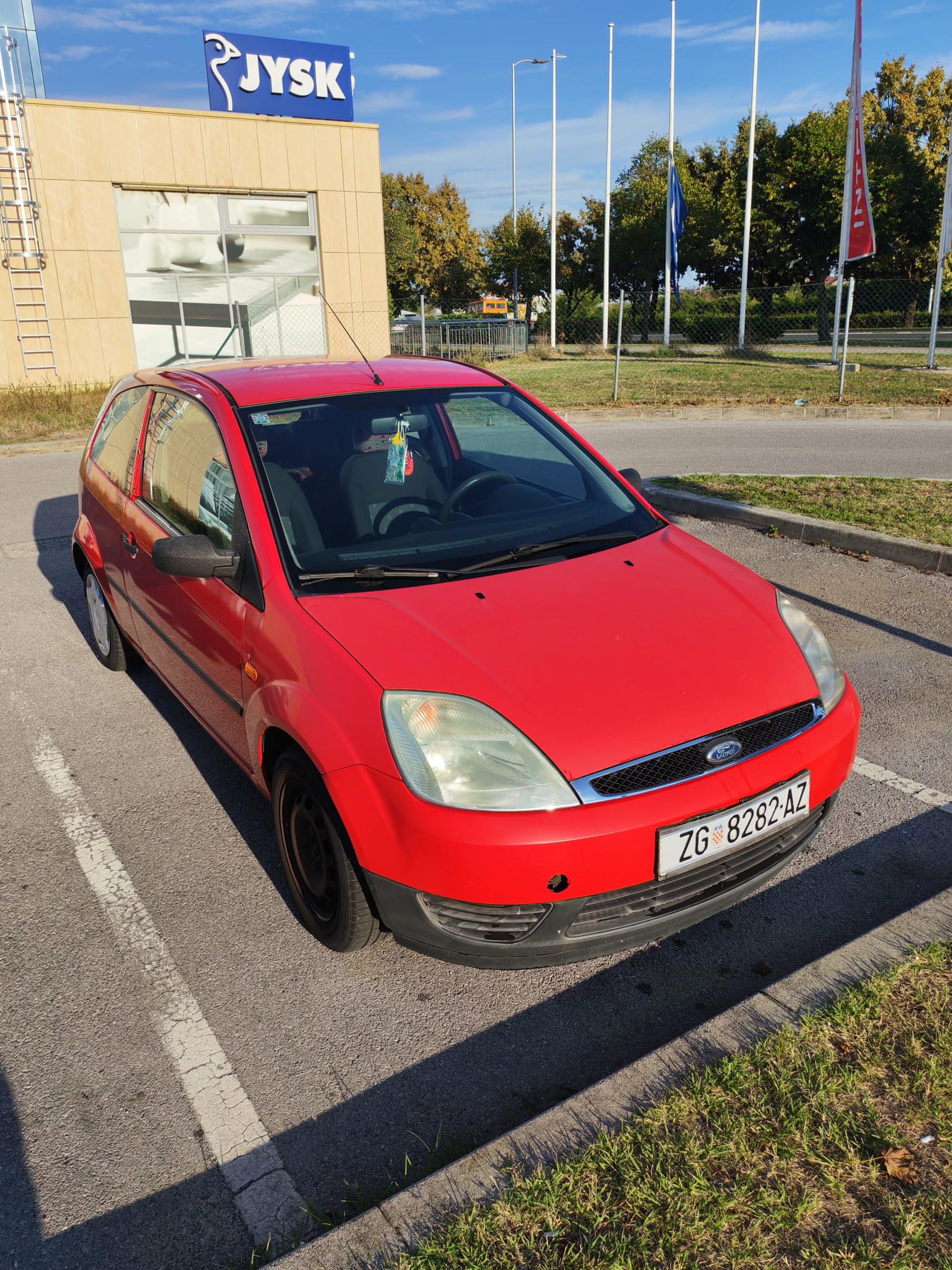 Ford Fiesta 1,3 benzin 2003. reg. do 10/2026