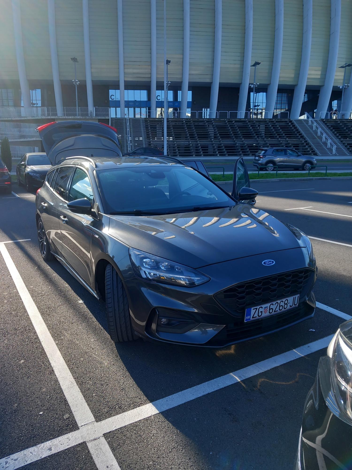 Ford Focus Karavan 2019. god – automatska klima, tempomat, servisna povijest