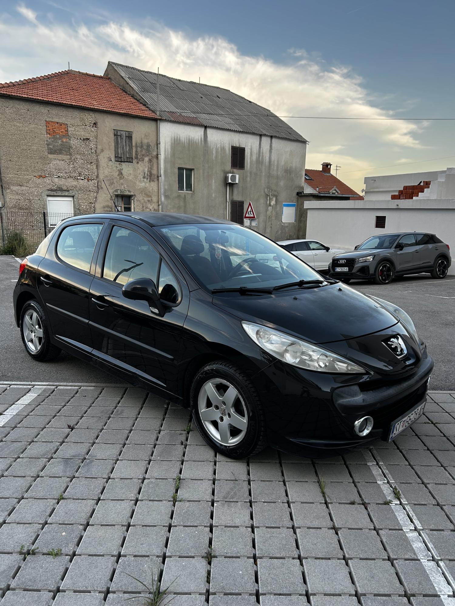 Peugeot 207