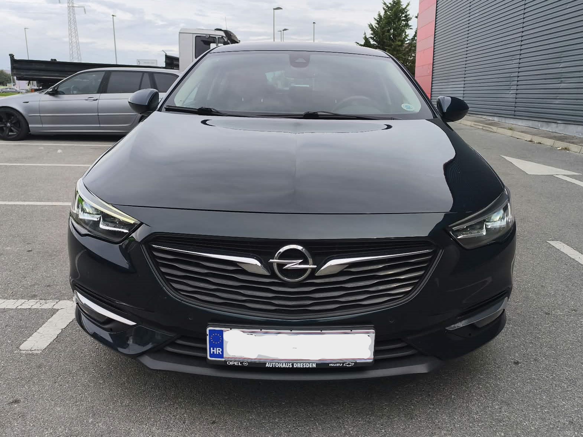 Opel Insignija