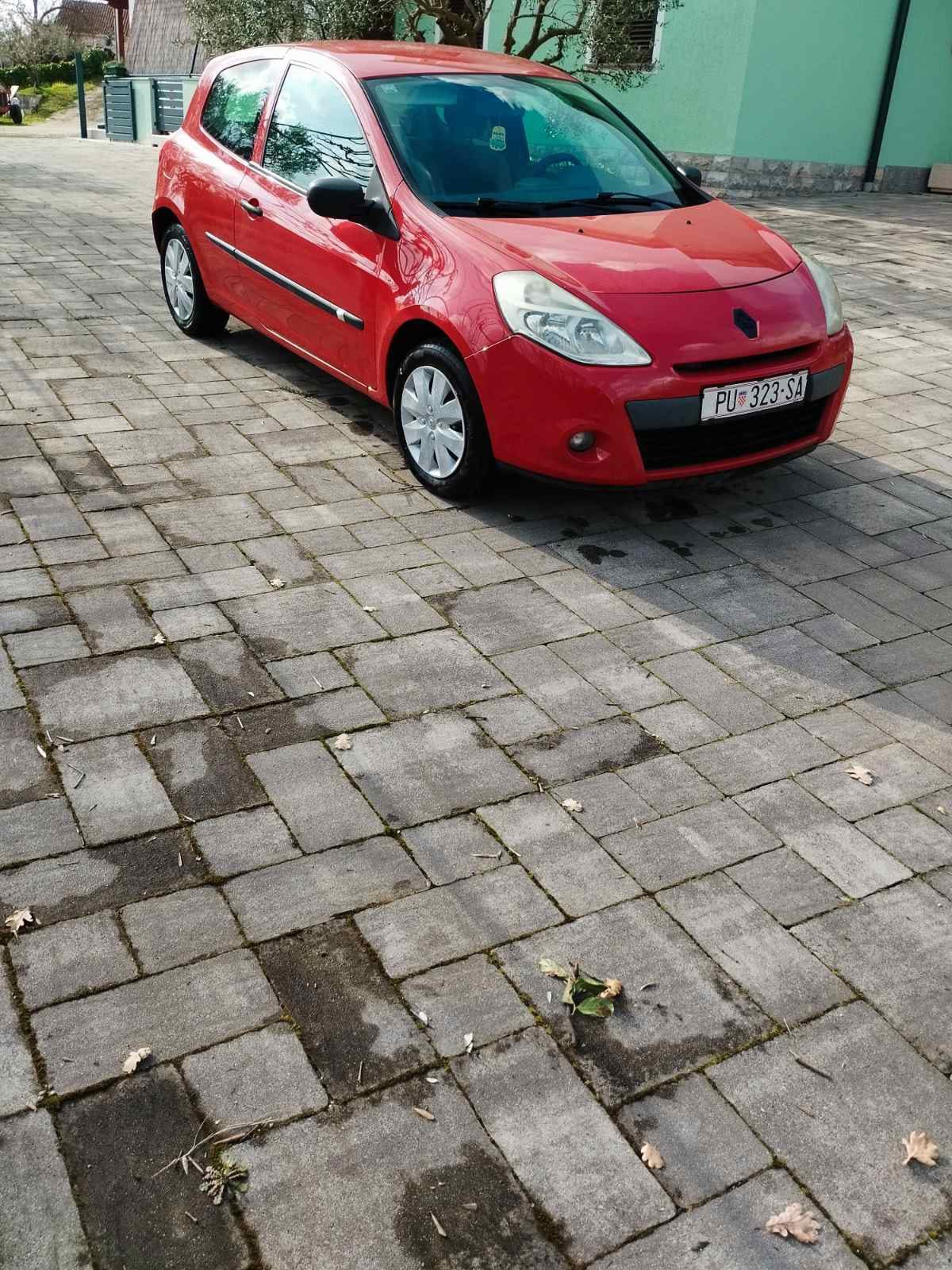 RENAULT CLIO 1.5 DCI