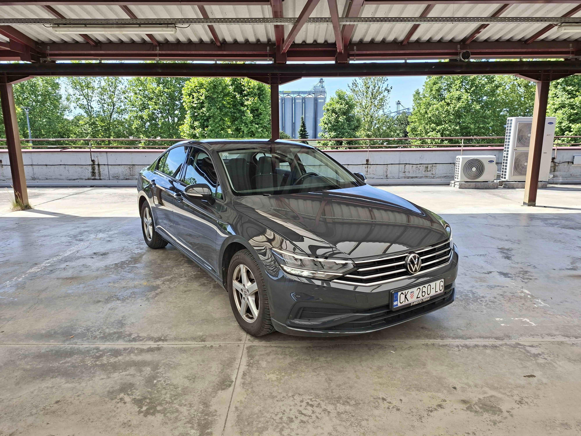 VW Passat 2.0 TDI DSG | Registriran do 08/2027