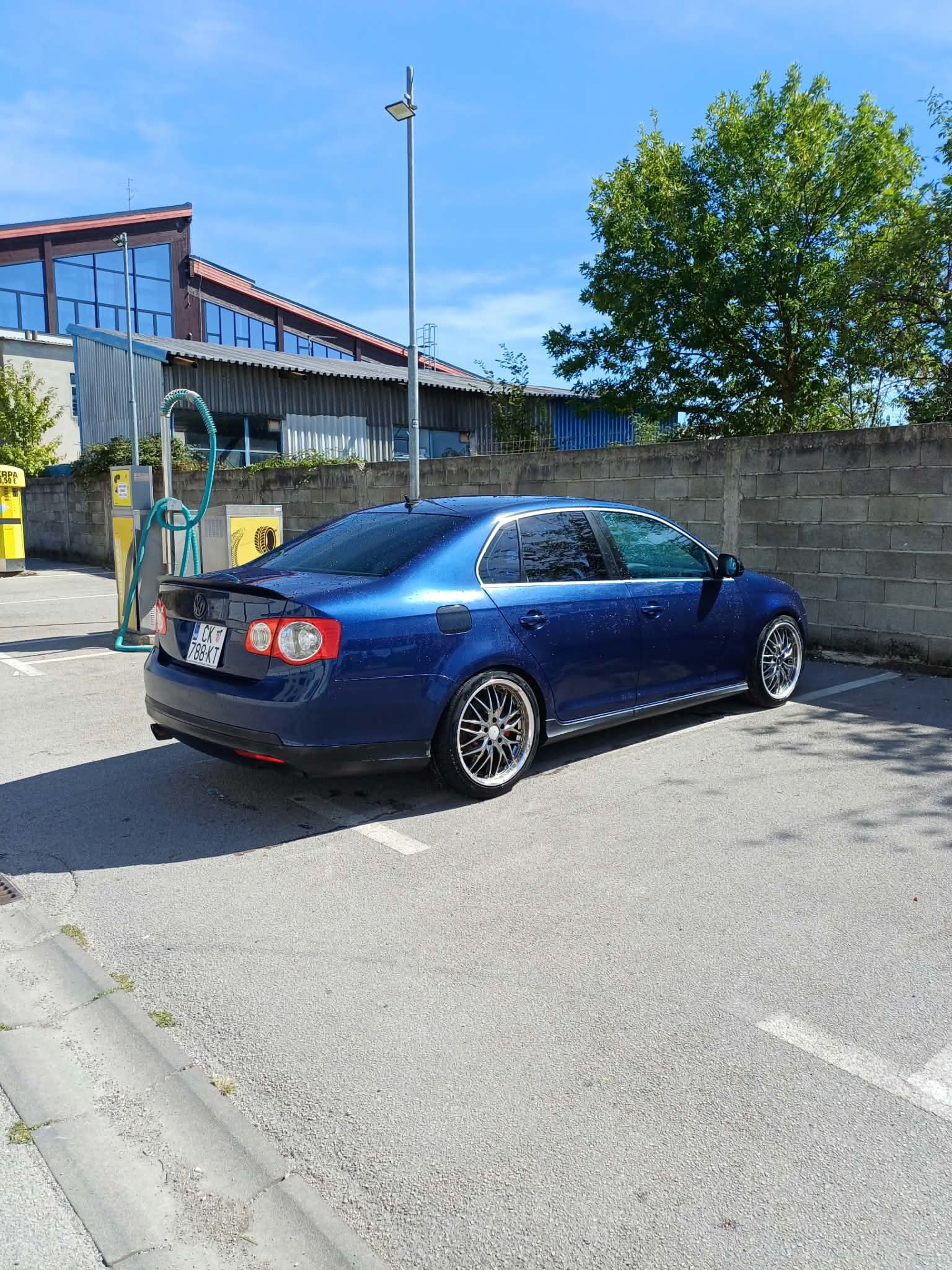 VW Jetta 2.0 TFSI 200 KS – 2006. godište 🇺🇸