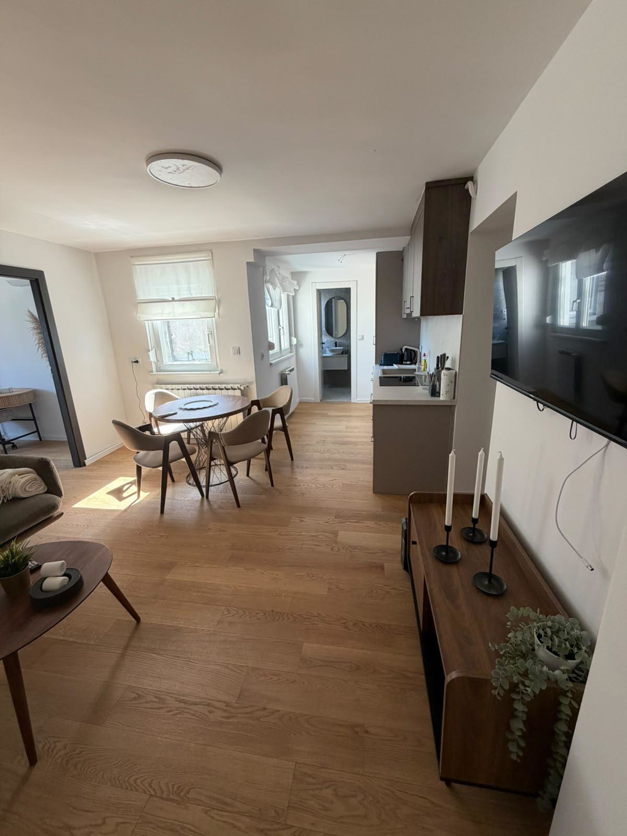CENTAR/Gundulićeva, Prekrasan 2-sobni stan 48m2 potpuno adaptiran i novonamješten..
