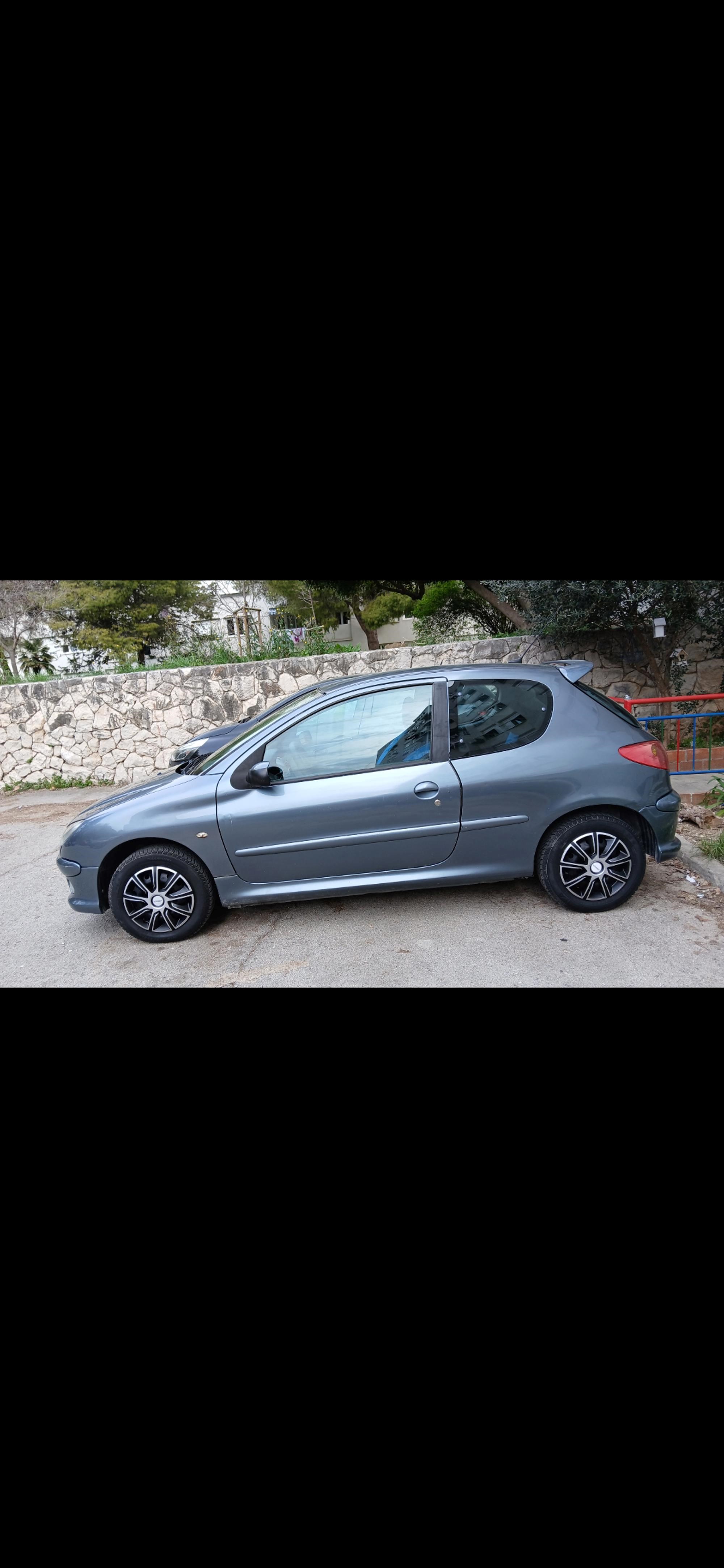 206 ,1,4 benzin ,reg 3 ,2027, 2006god ,1500eura 