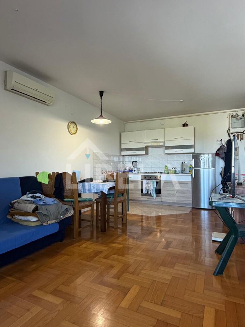 Jednosoban stan, Ježdovec (Mikulini), 2. kat, 45 m2, parking, balkon