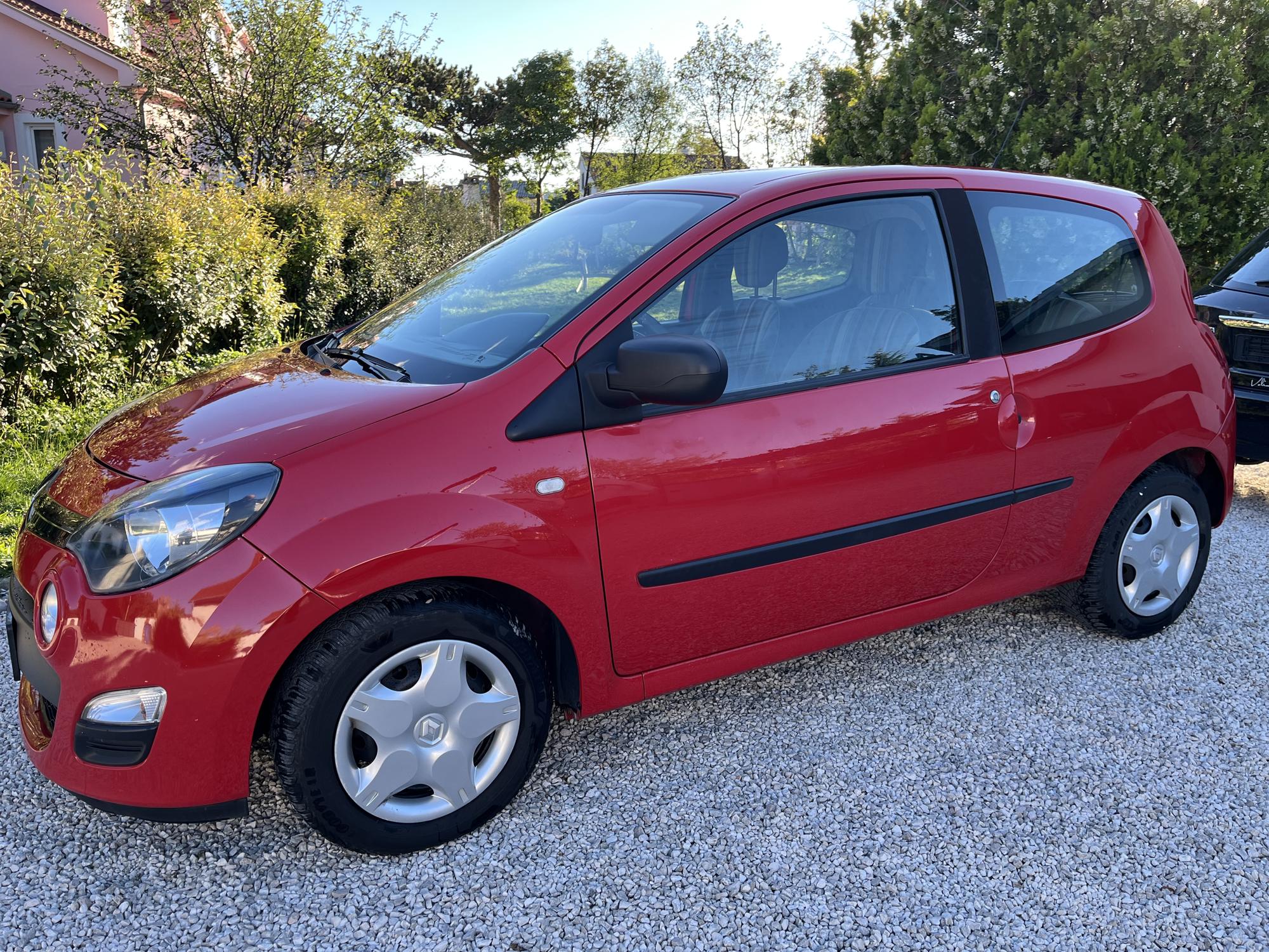 Renault Twingo 1.2 16v....reg do 08/2027...odličan!!!!