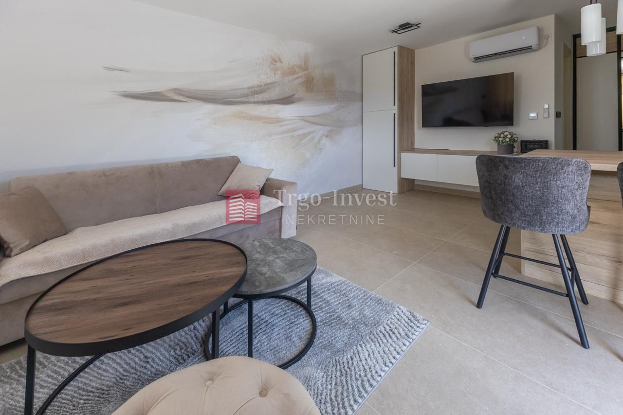 CARINSKA UL. garsonijera, 2. kat, 45 m², jacuzzi, NAJAM, NOV