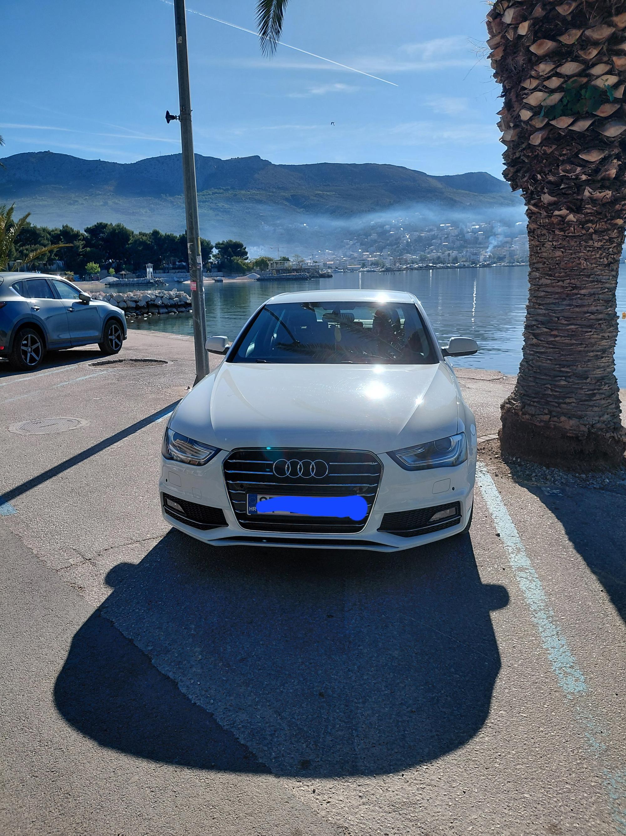 AUDI A4 