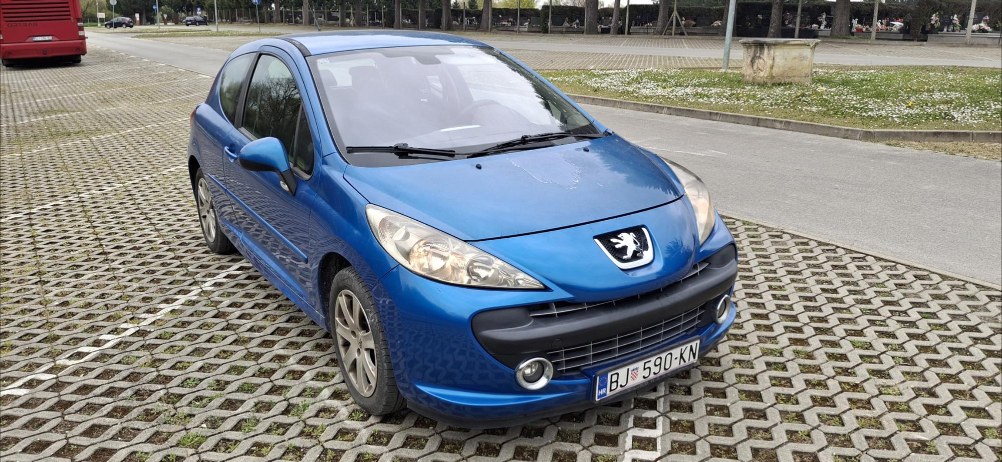 Peugoet 207 1.6 vti 
