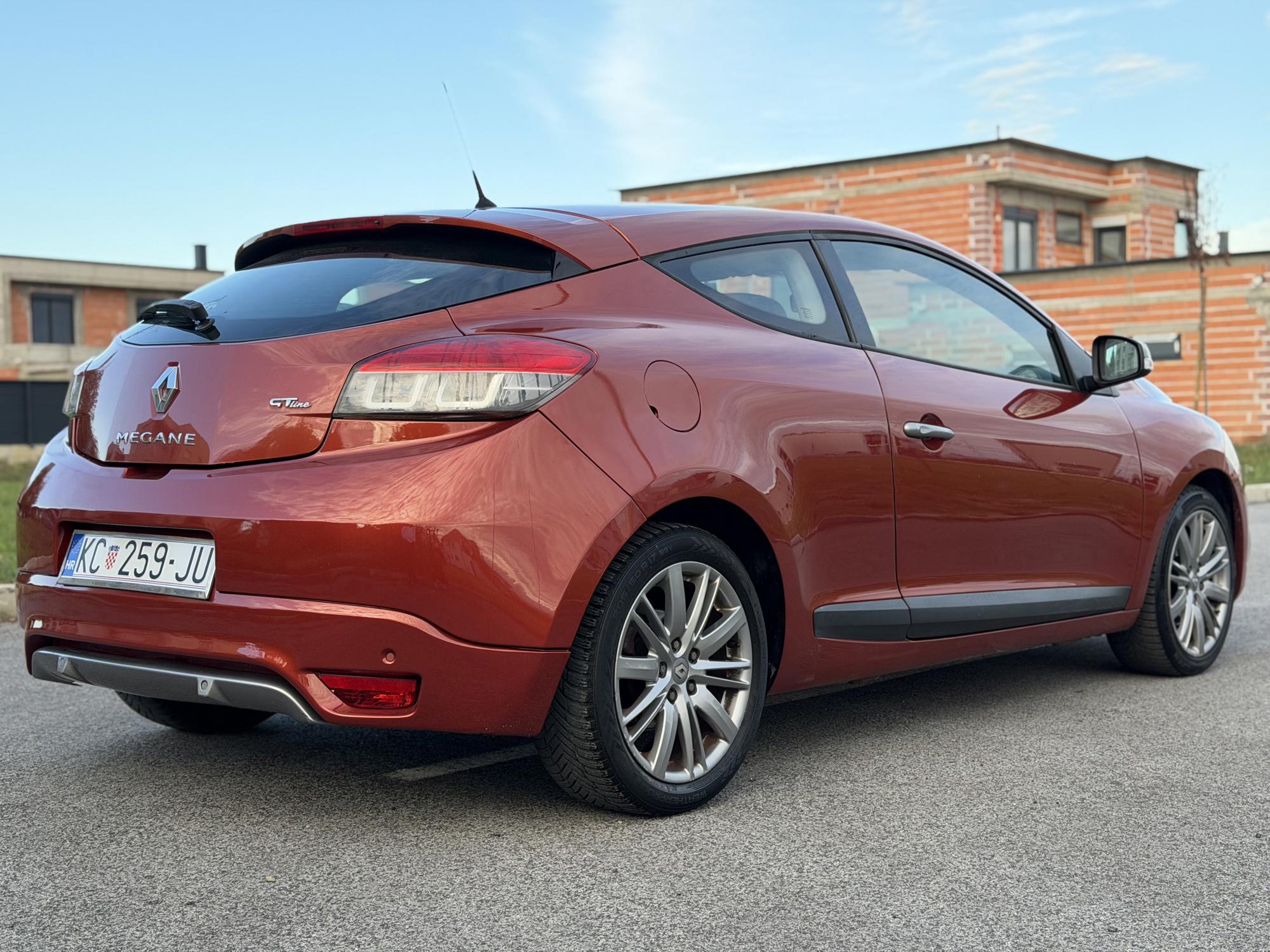 RENAULT MEGANE COUPE GT LINE 1,6 benzin,160tkm,nije uvoz,potvrda km