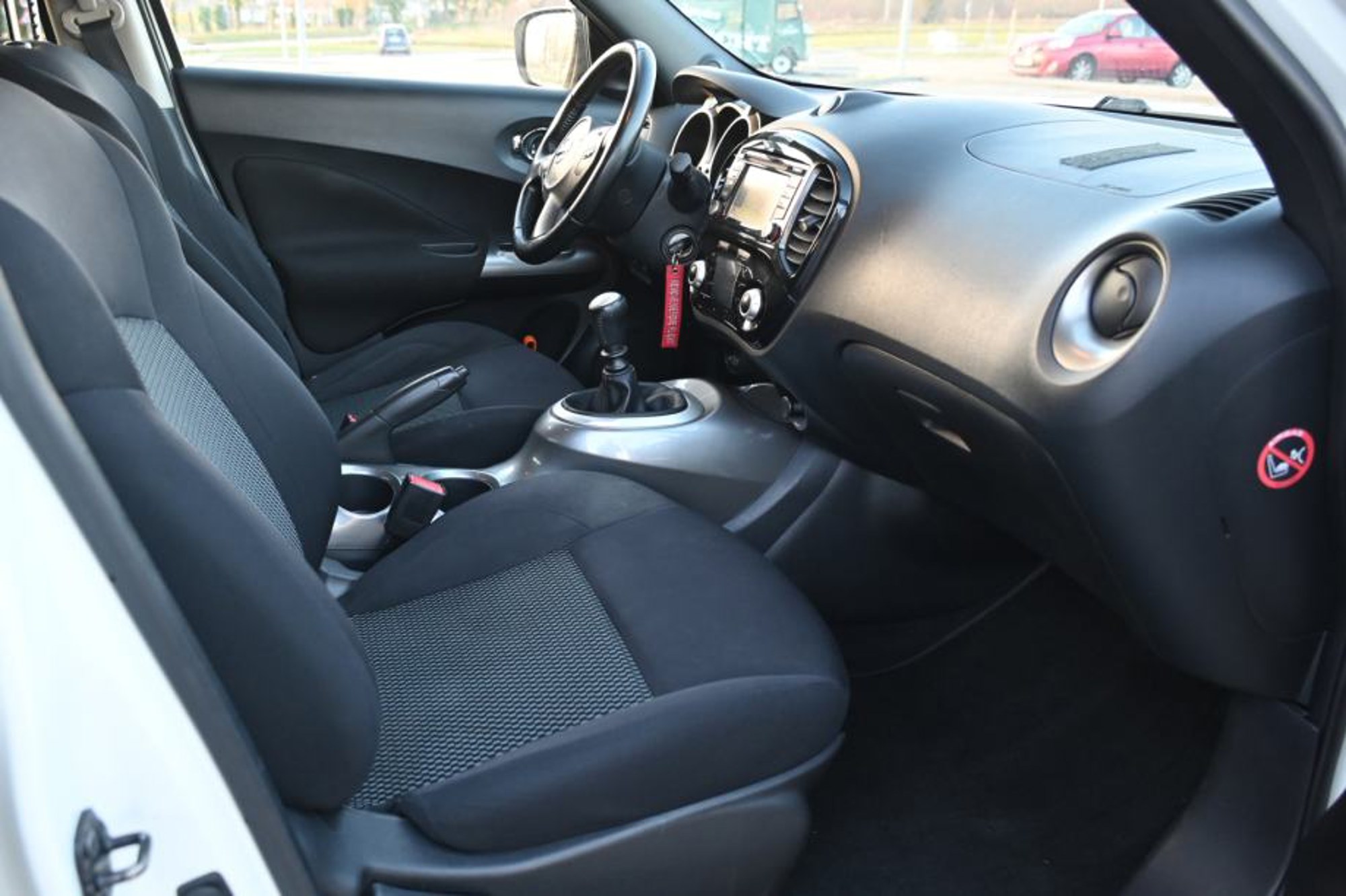 Nissan Juke 2017. god, automatska klima, parking kamera, tempomat